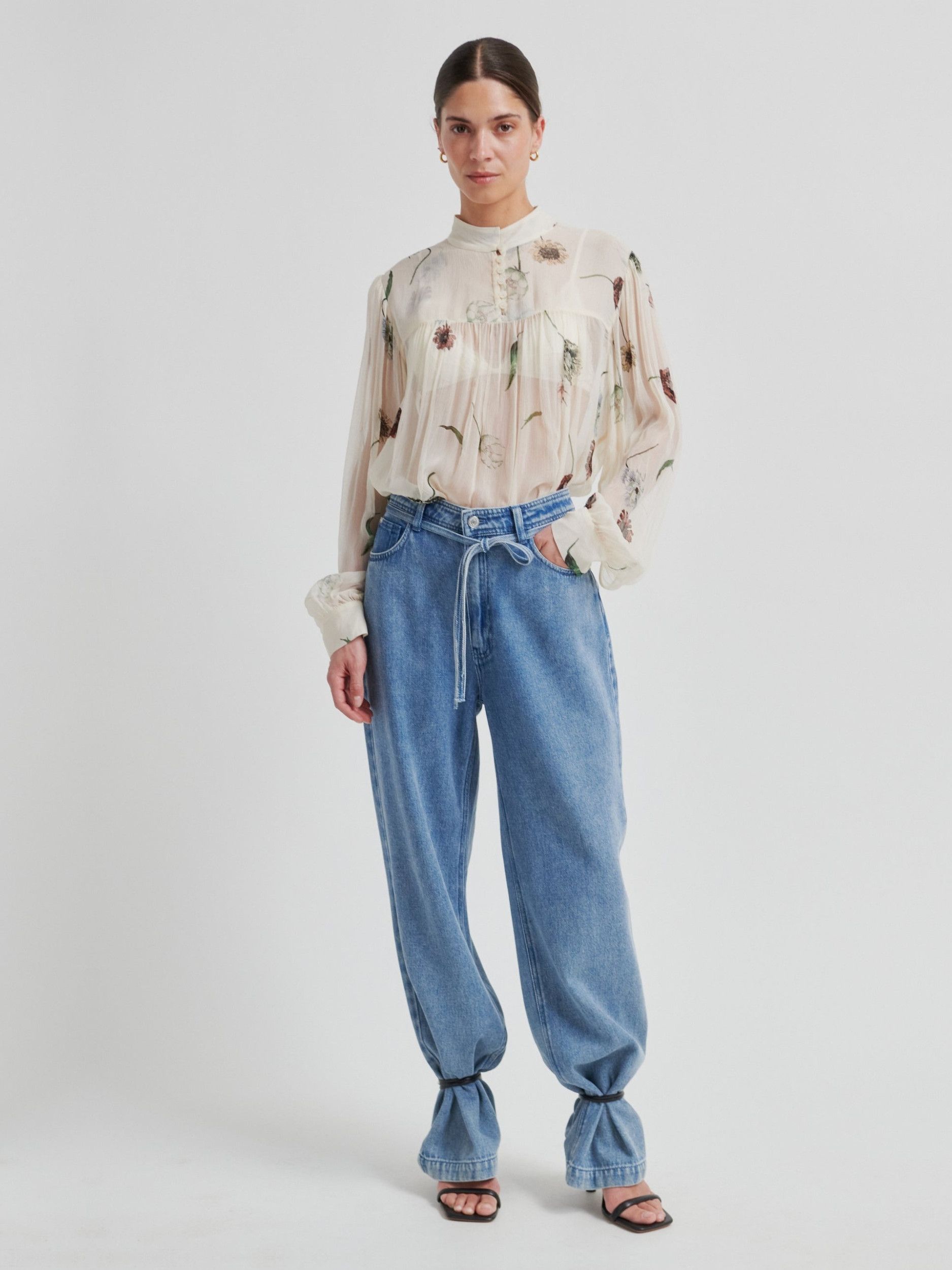 SECOND FEMALE BLOUSE