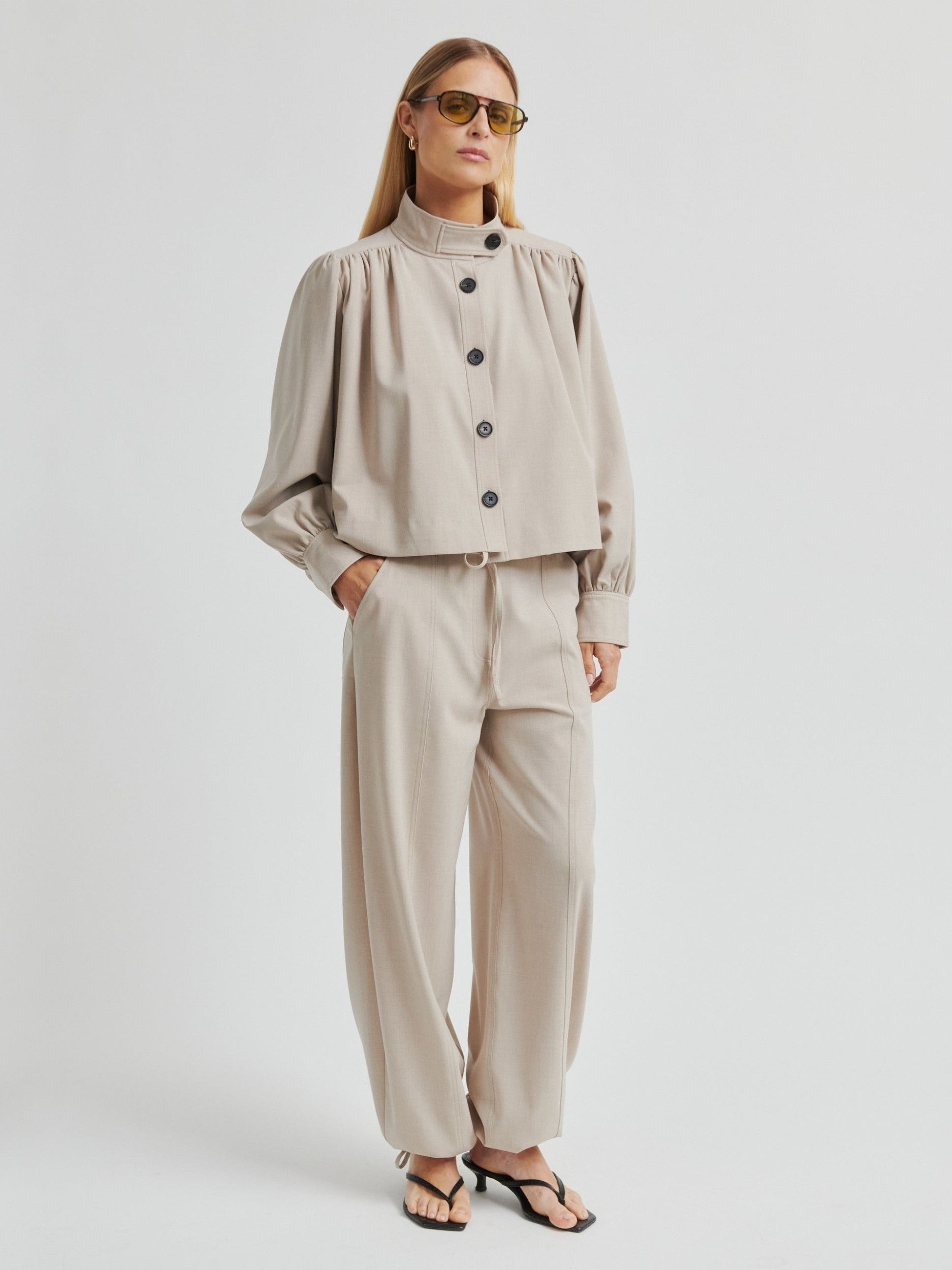 SECOND FEMALE PANTALON