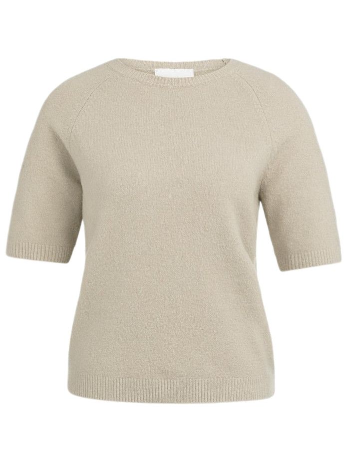 YAYA TRUI KORTE MOUW