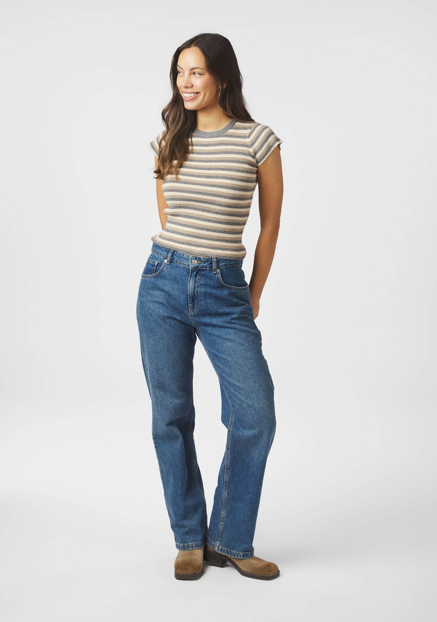 NEO NOIR TRUI KORTE MOUW