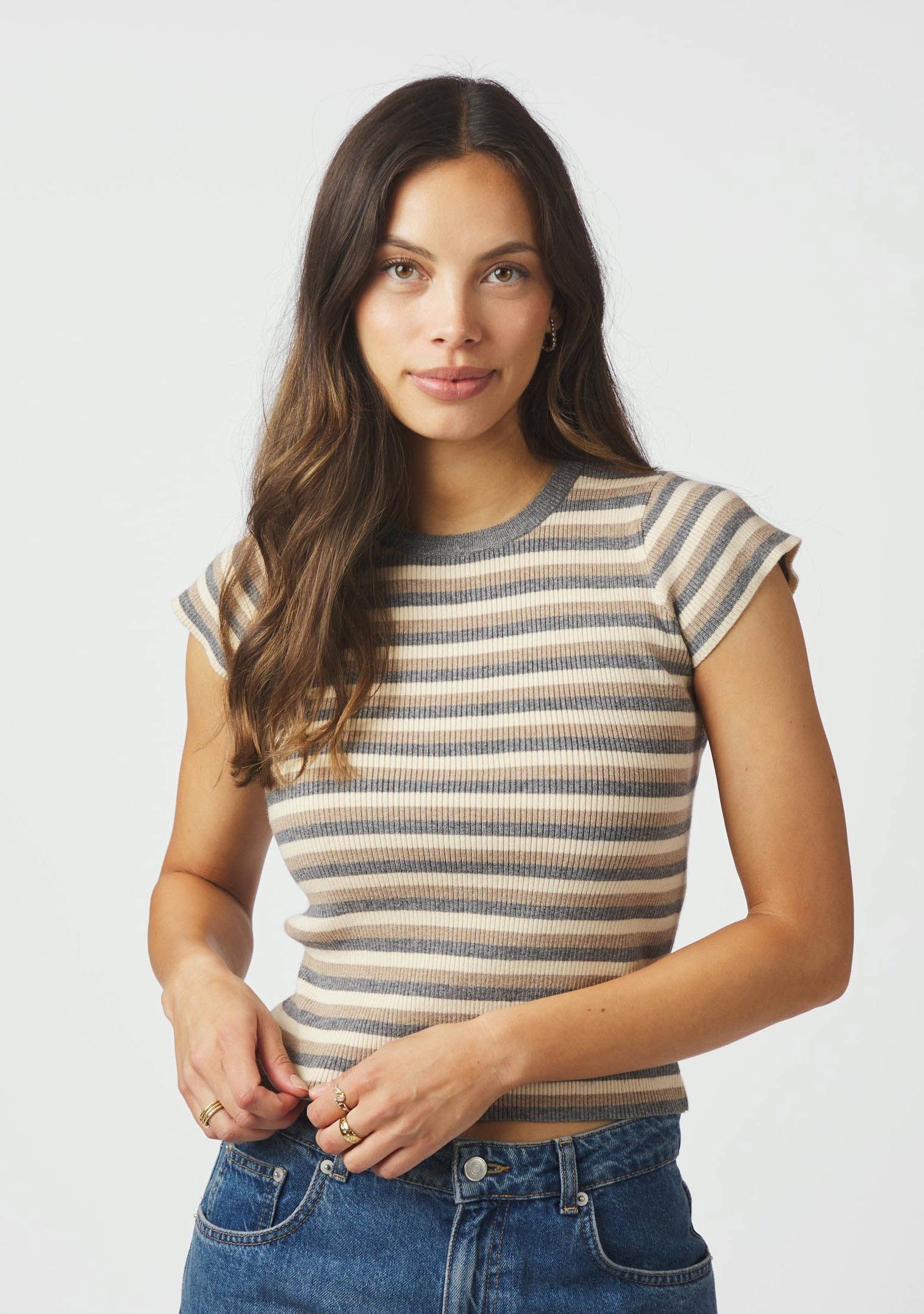 NEO NOIR TRUI KORTE MOUW