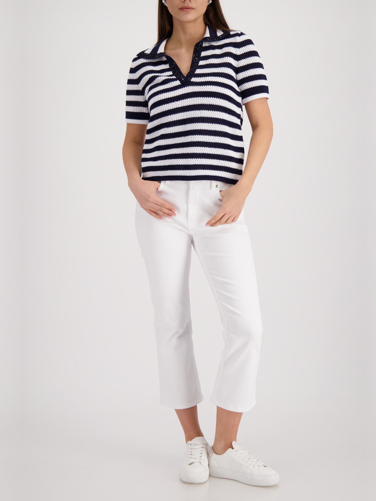 MONARI TRUI KORTE MOUW