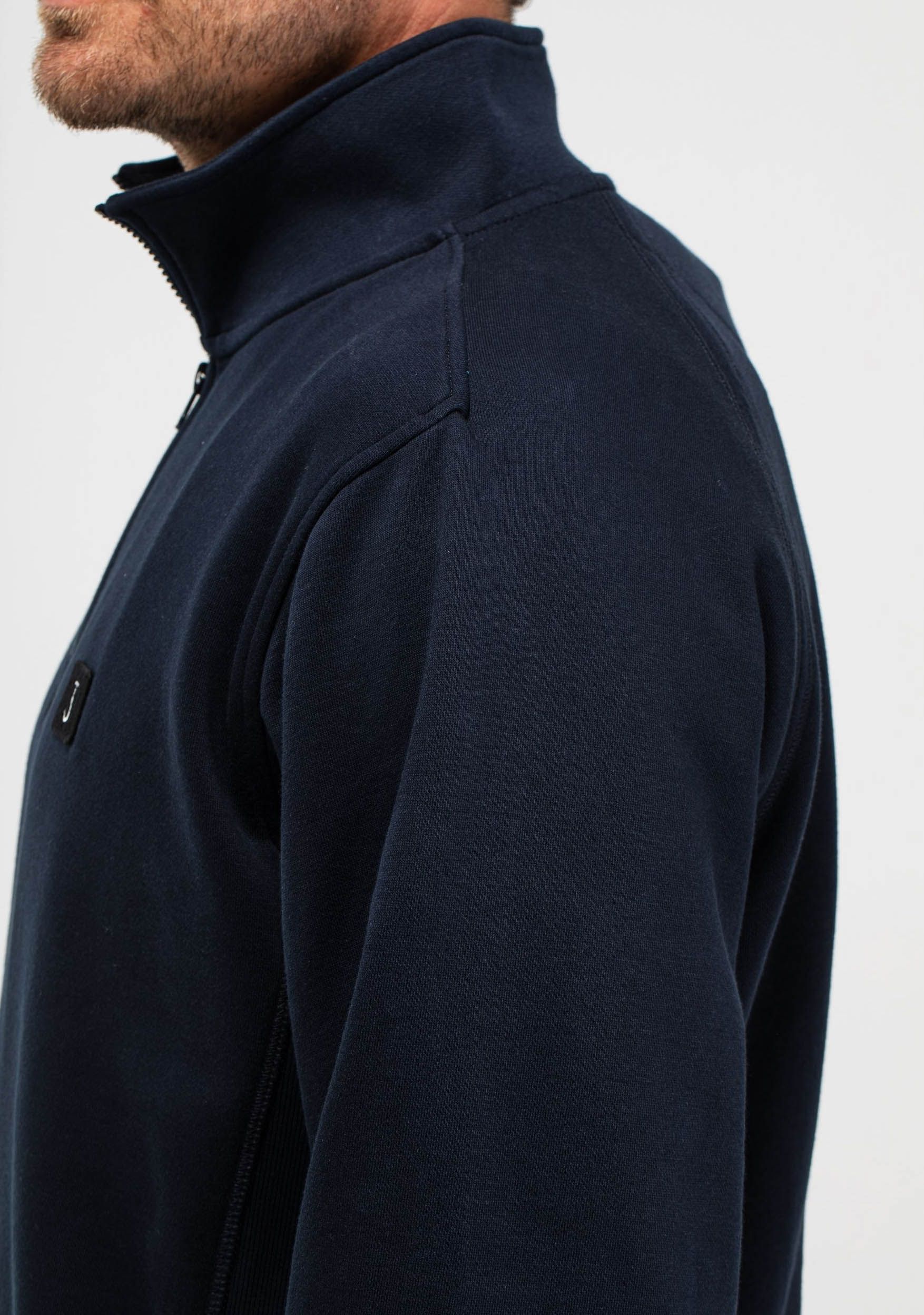 BUTCHER OF BLUE SWEATER