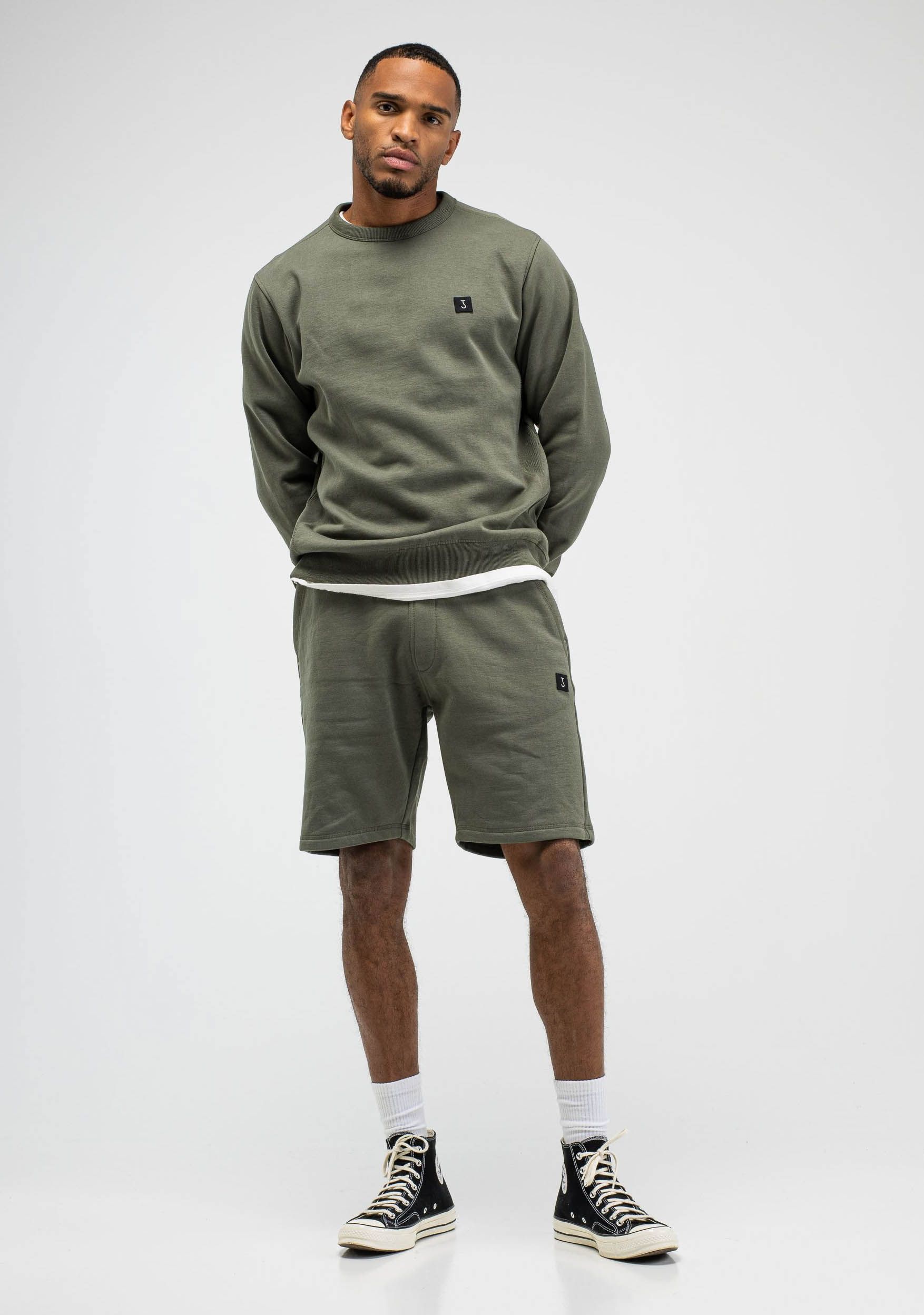 BUTCHER OF BLUE SWEATER