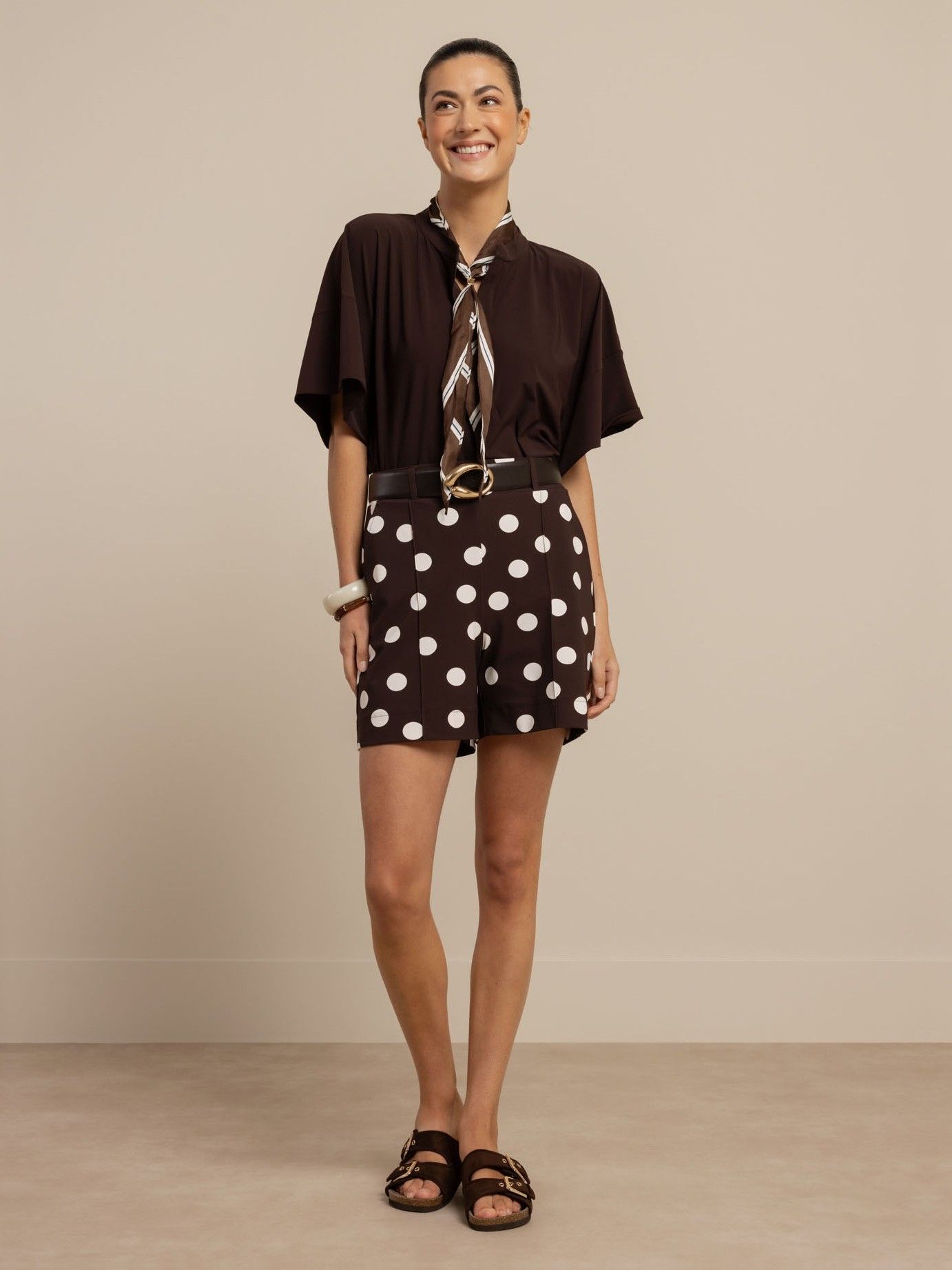 STUDIO ANNELOES - SHORT - Bruin