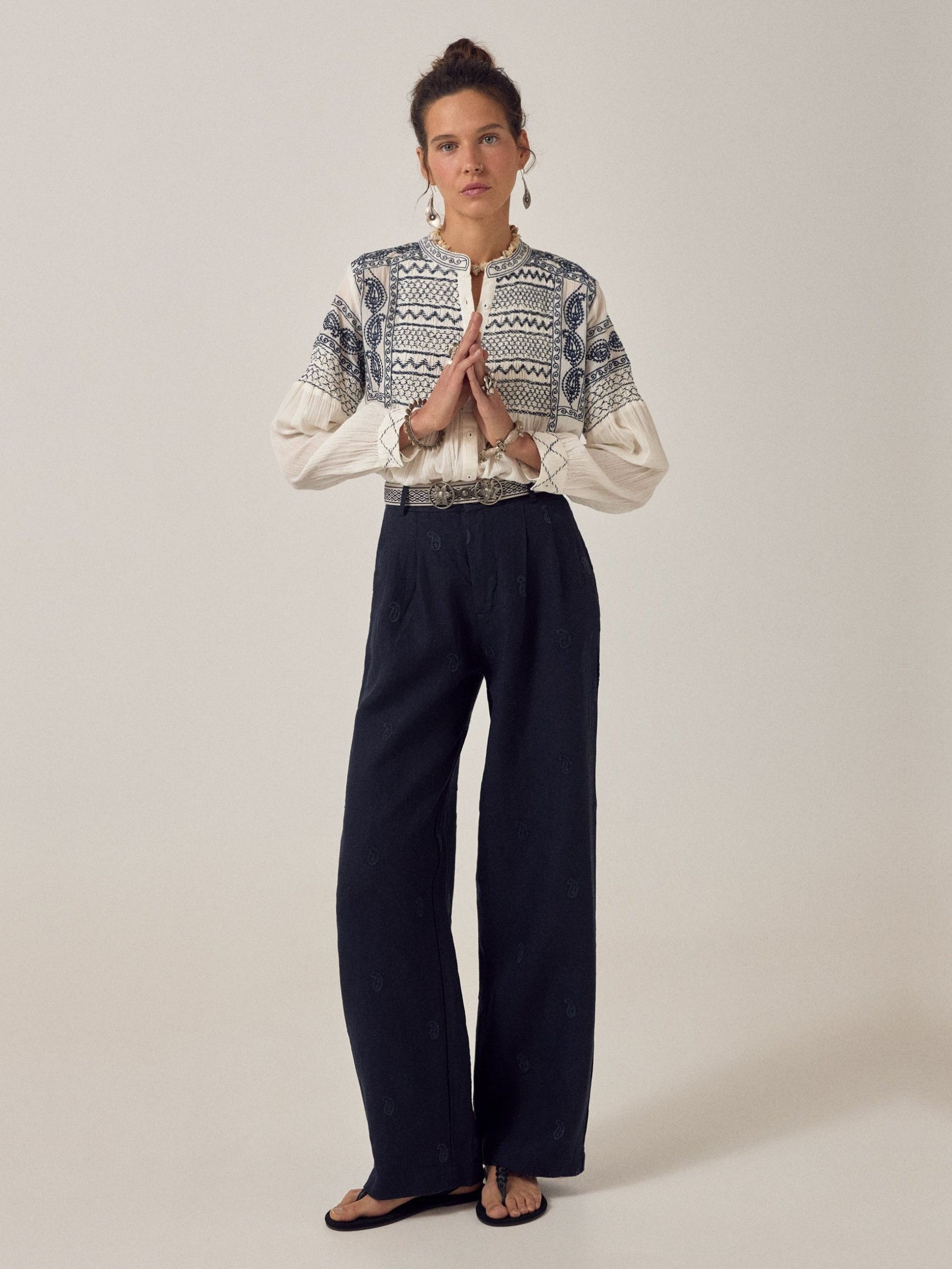 MAISON HOTEL PANTALON