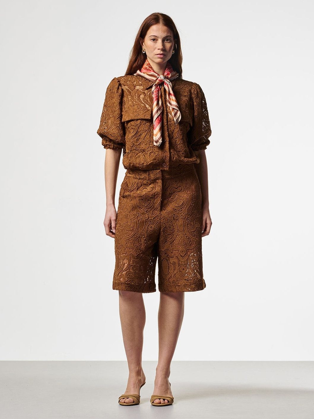 AAIKO BLOUSE