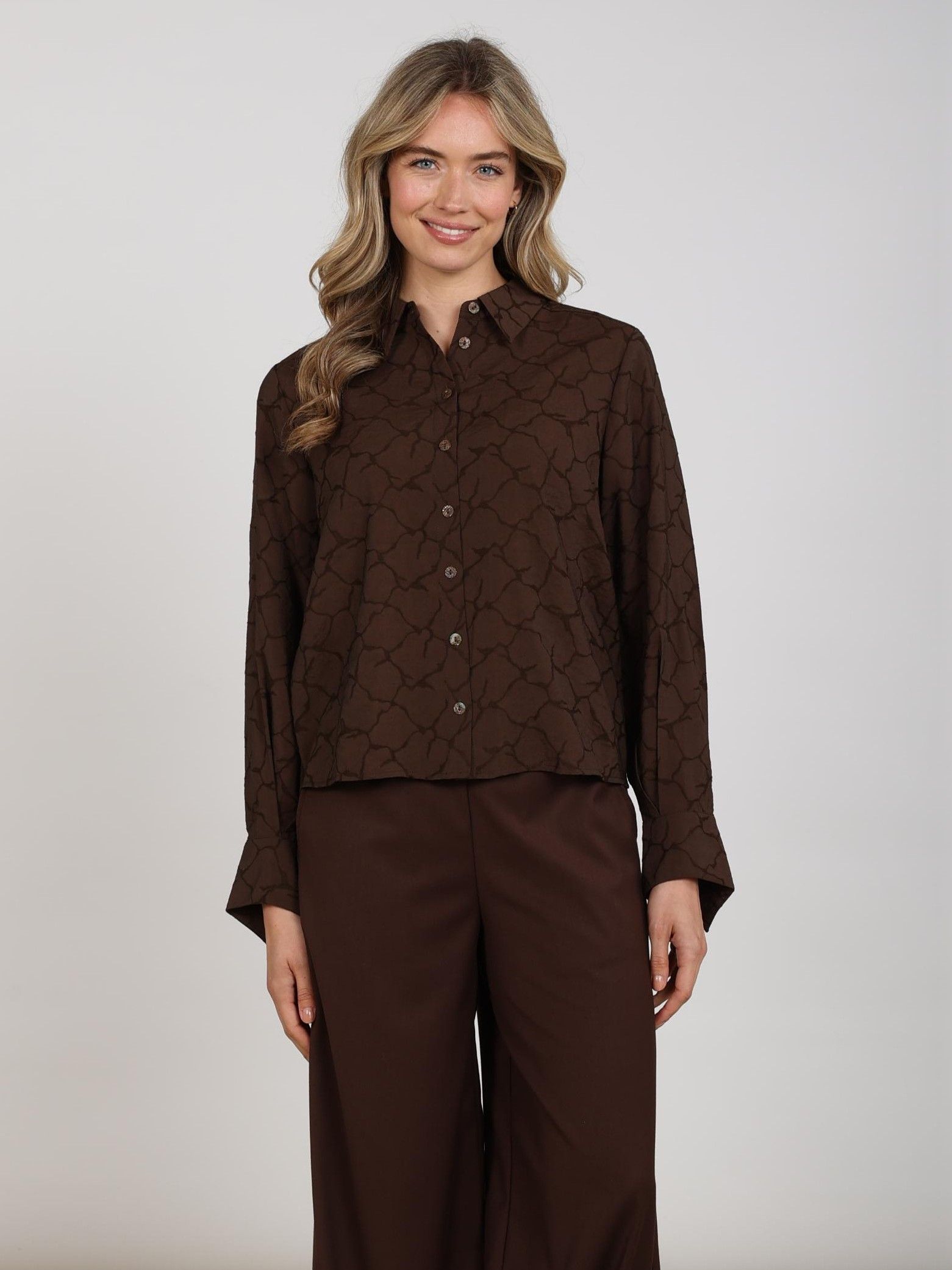 NUKUS - BLOUSE - Bruin