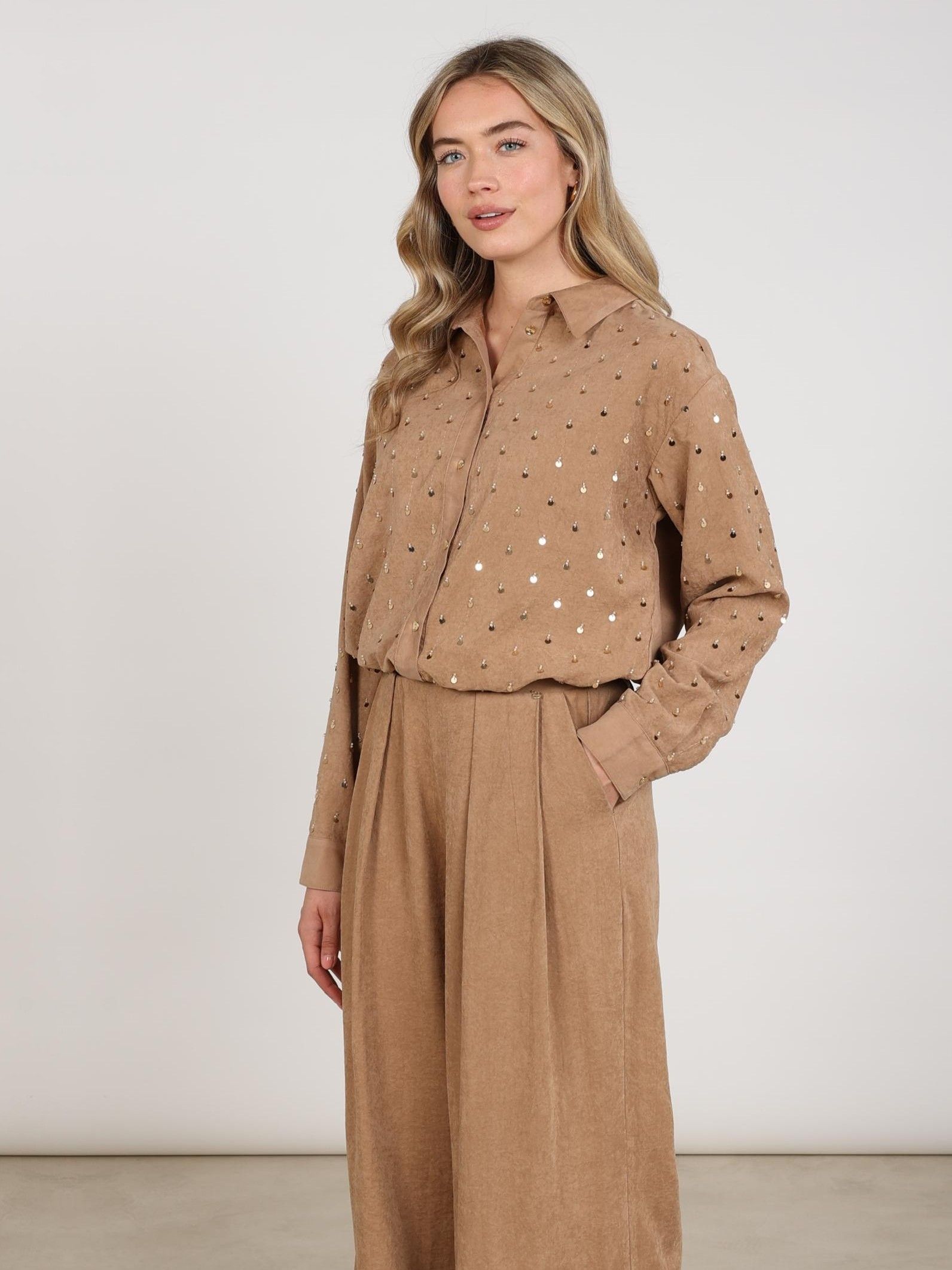 NUKUS - BLOUSE - Bruin