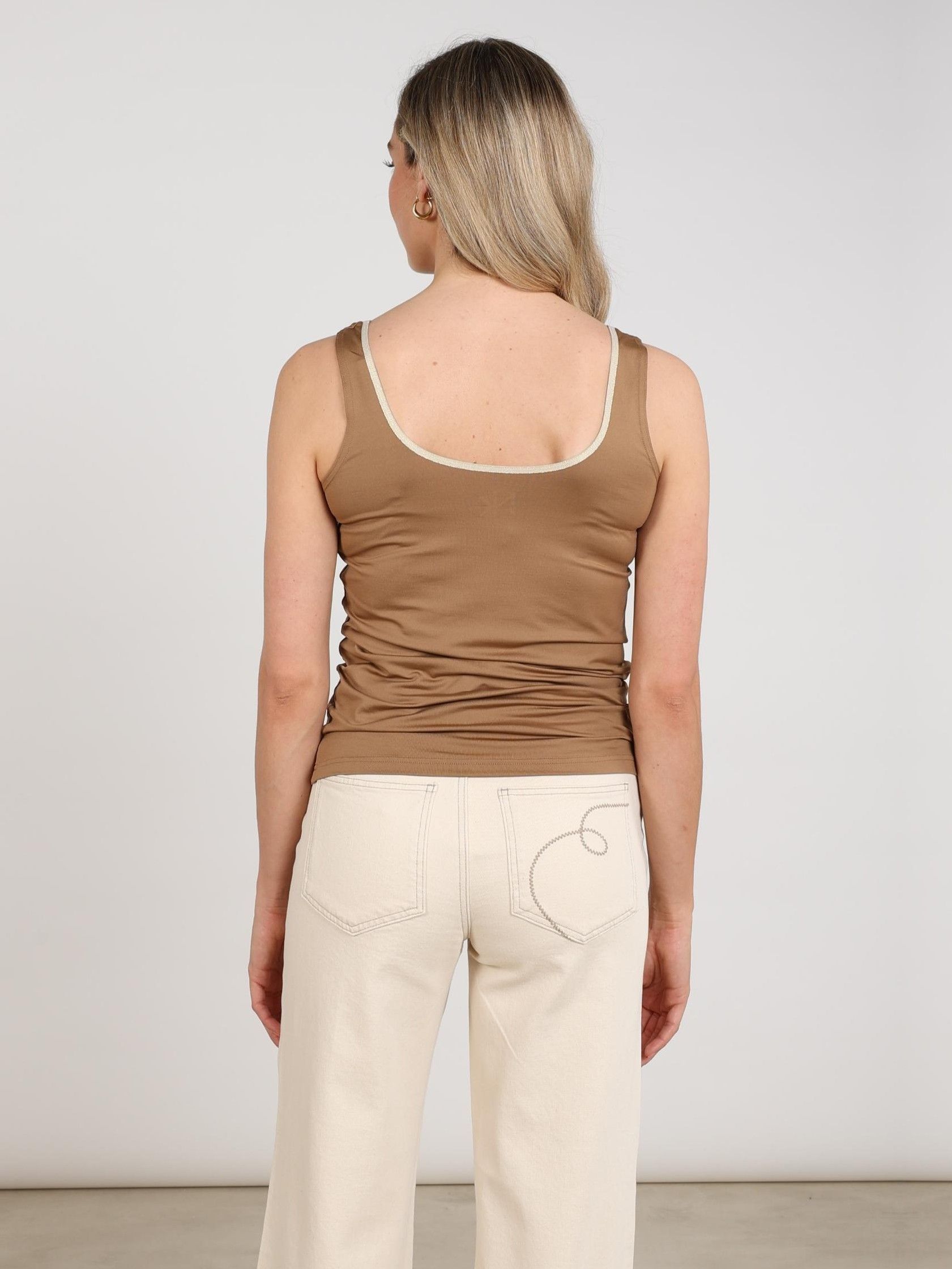 NUKUS - SHIRT - Bruin