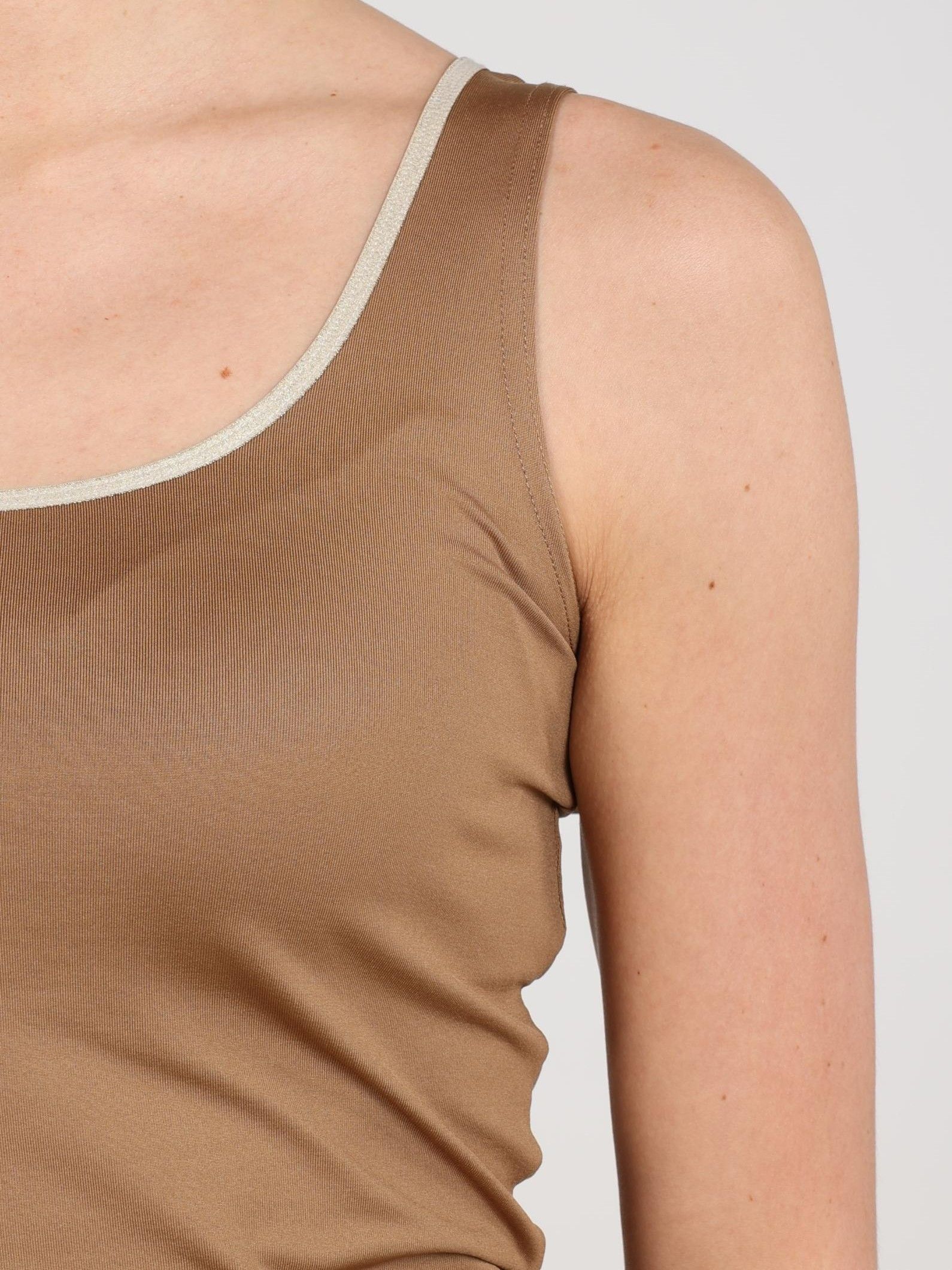 NUKUS - SHIRT - Bruin