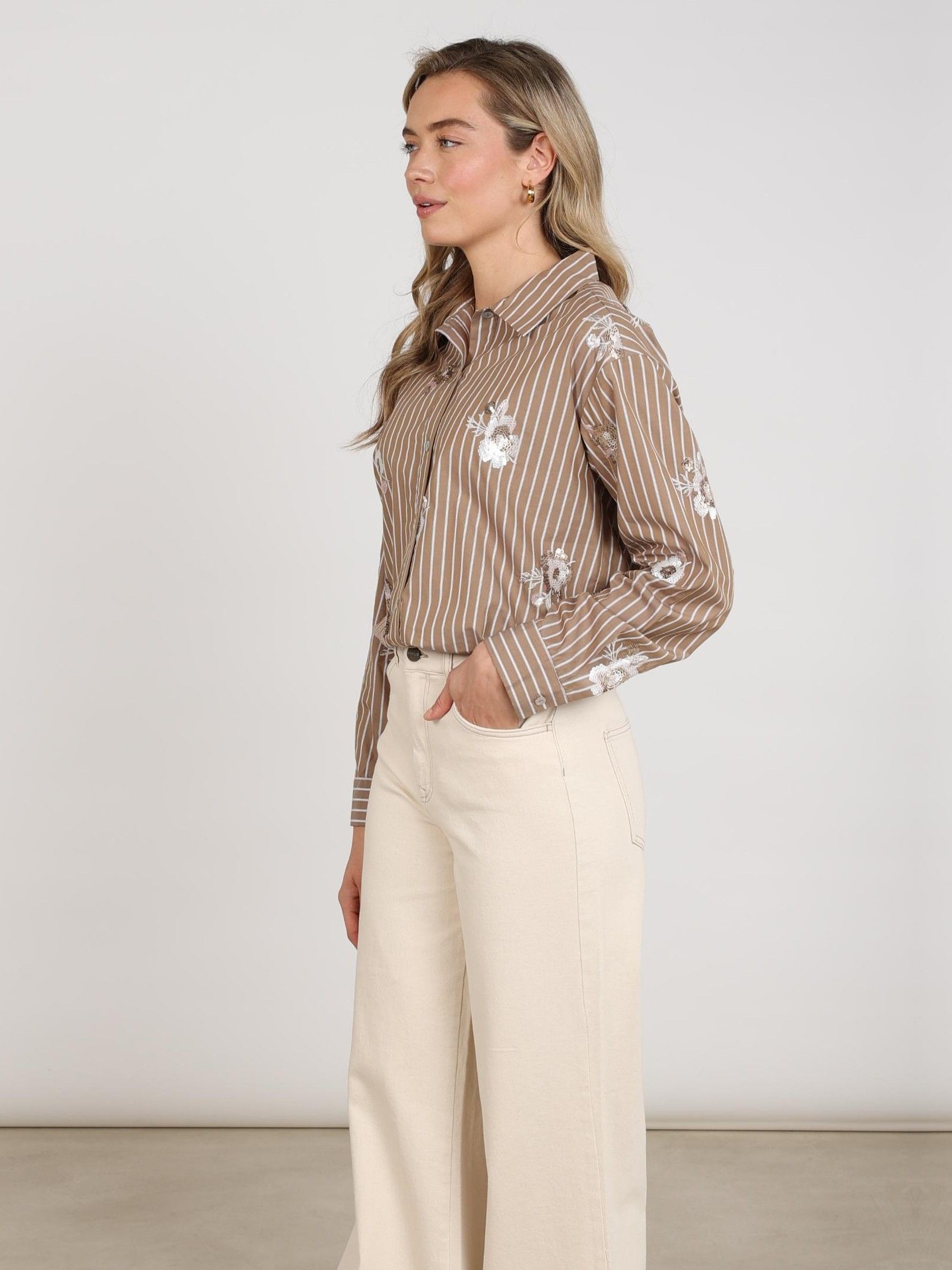 NUKUS - BLOUSE - Bruin