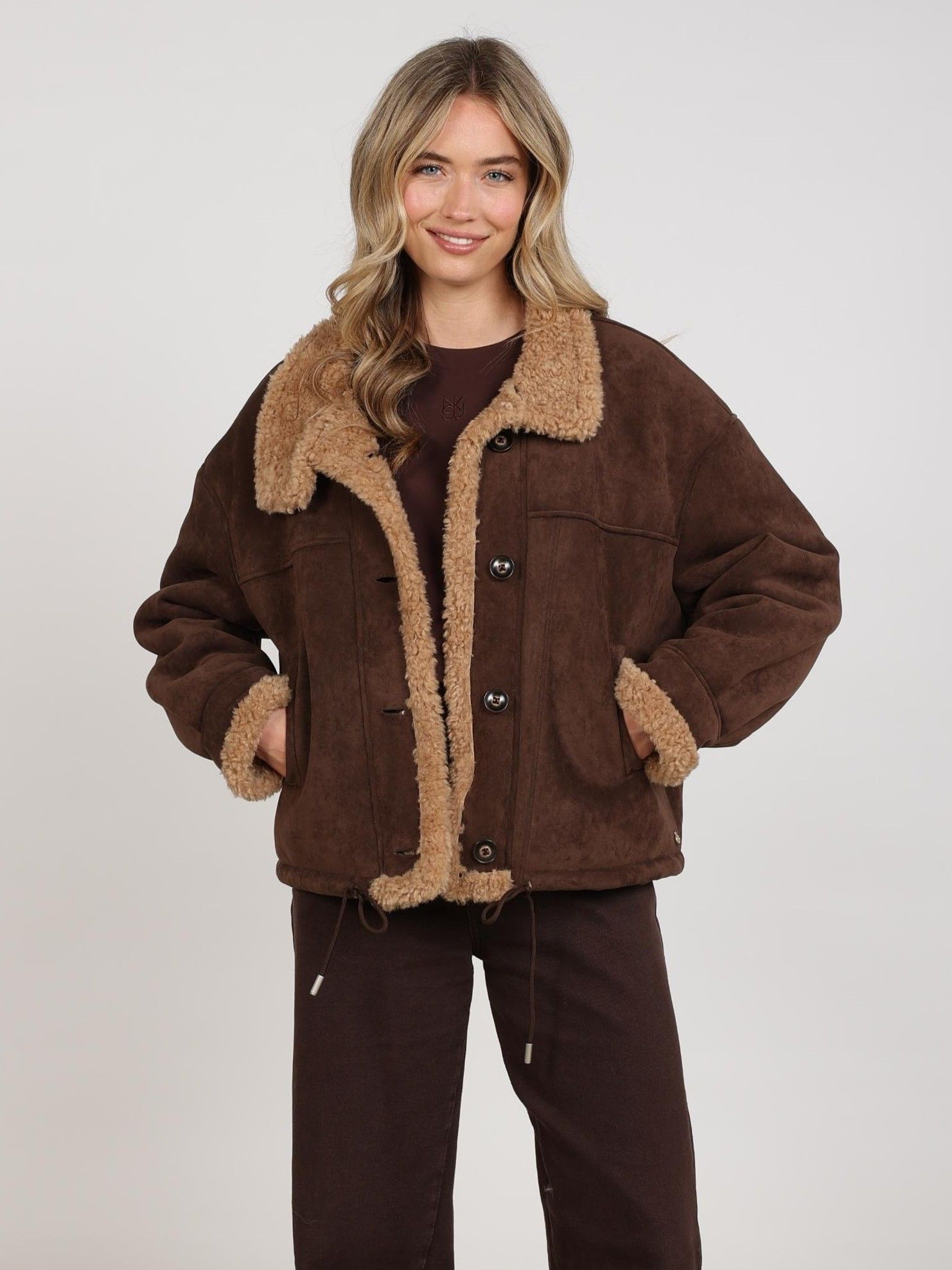 NUKUS - JAS - Bruin