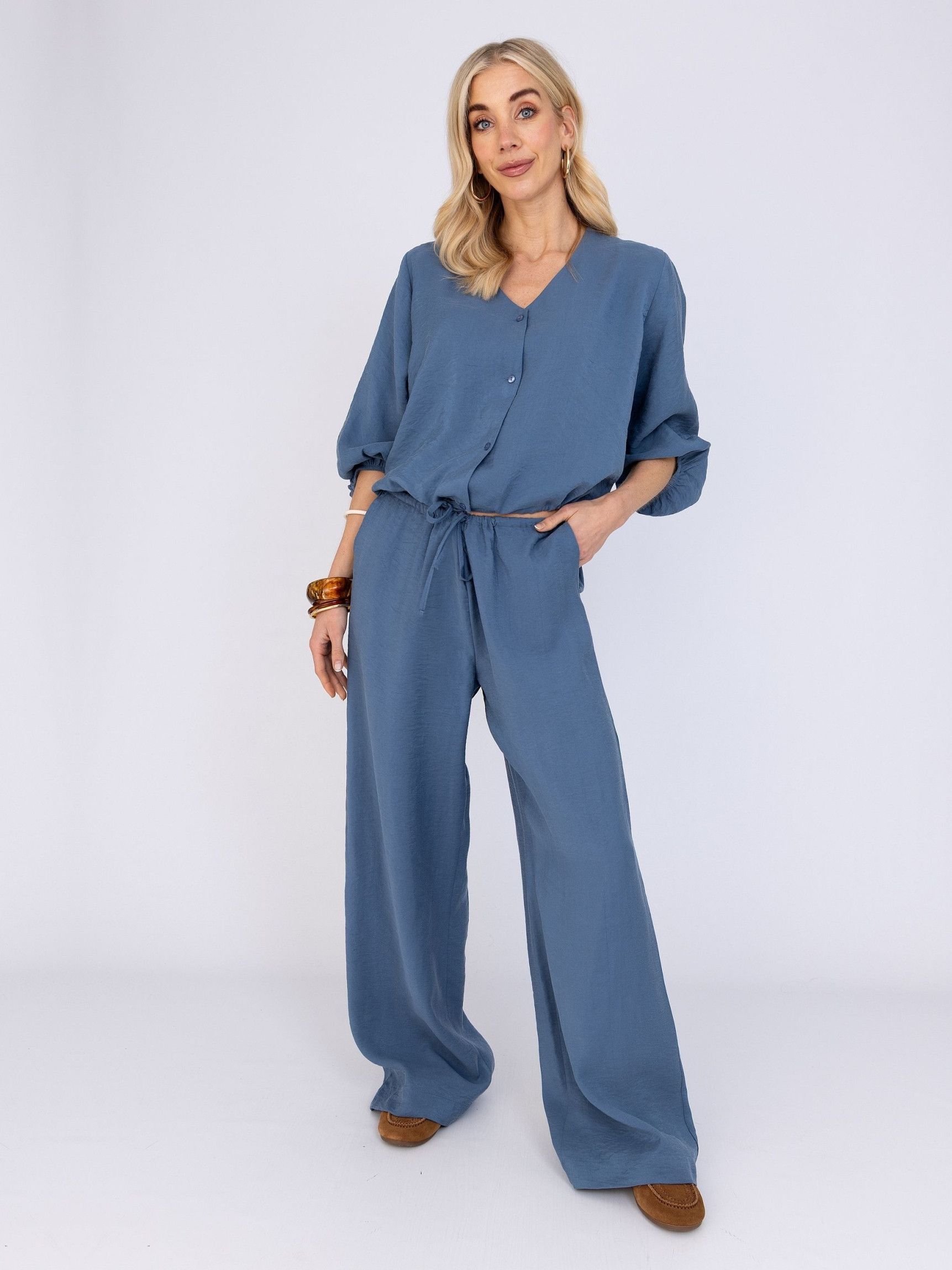 ANNA VAN TOOR - BLOUSE - Blauw