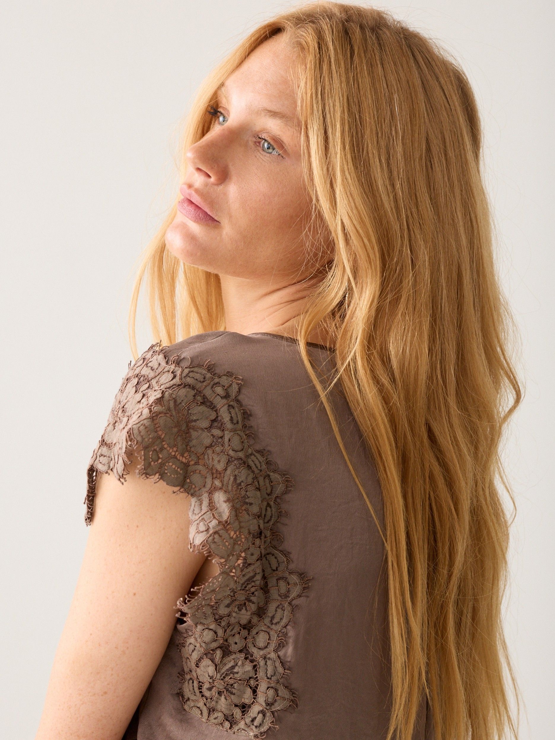 SUMMUM - BLOUSE - Bruin