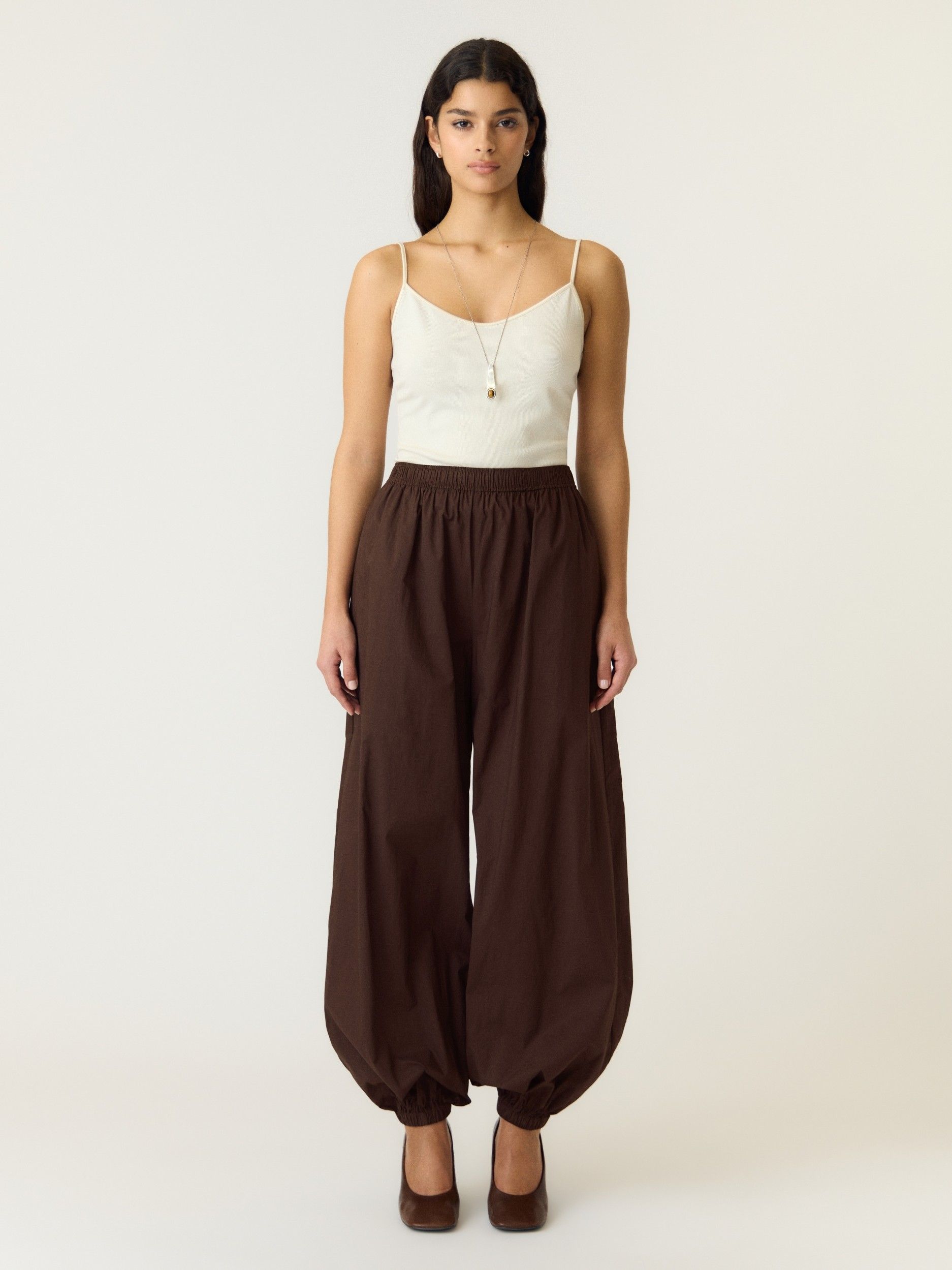 YAS - SHORT - Bruin