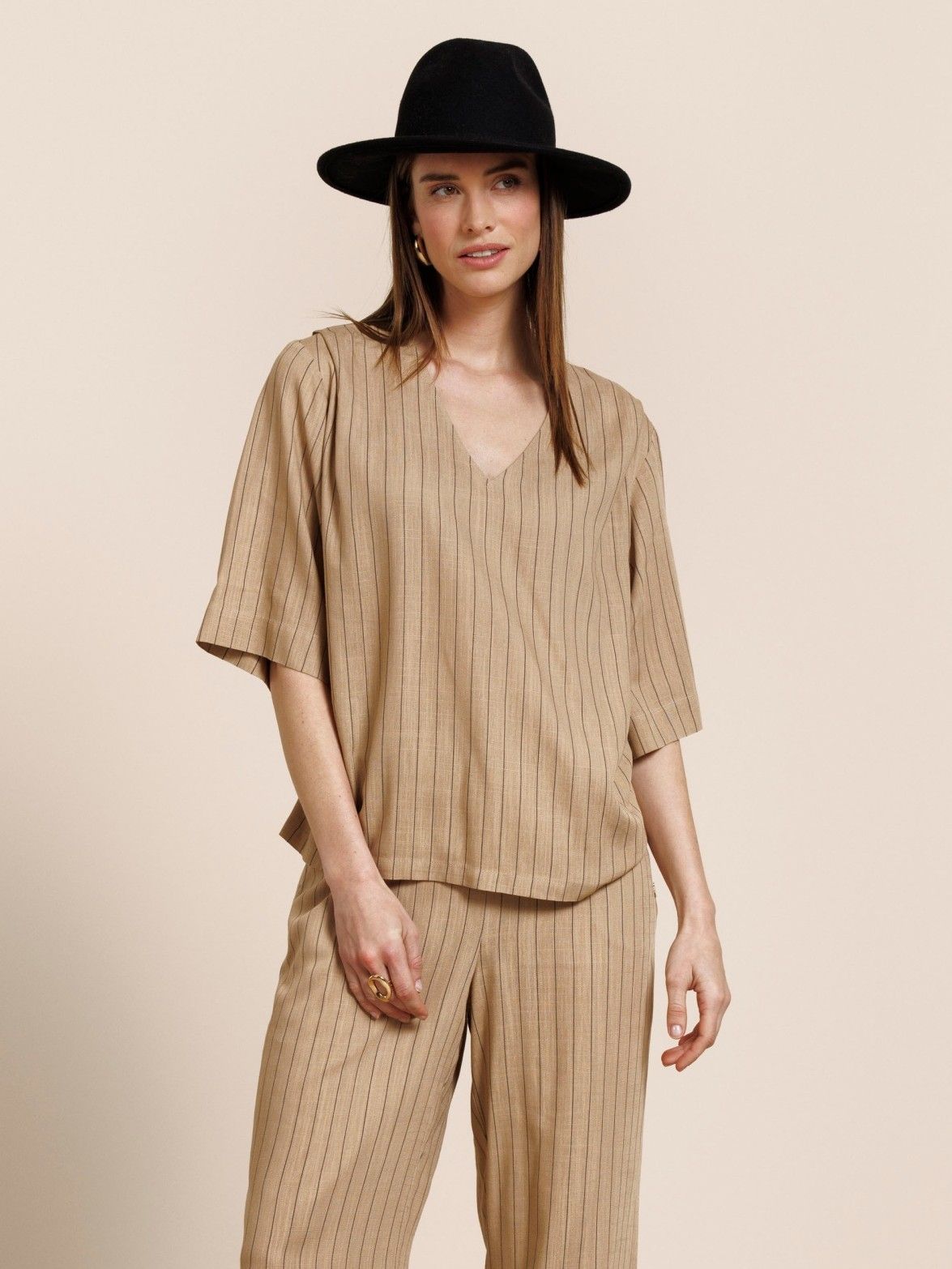 STUDIO ANNELOES - BLOUSE - Beige
