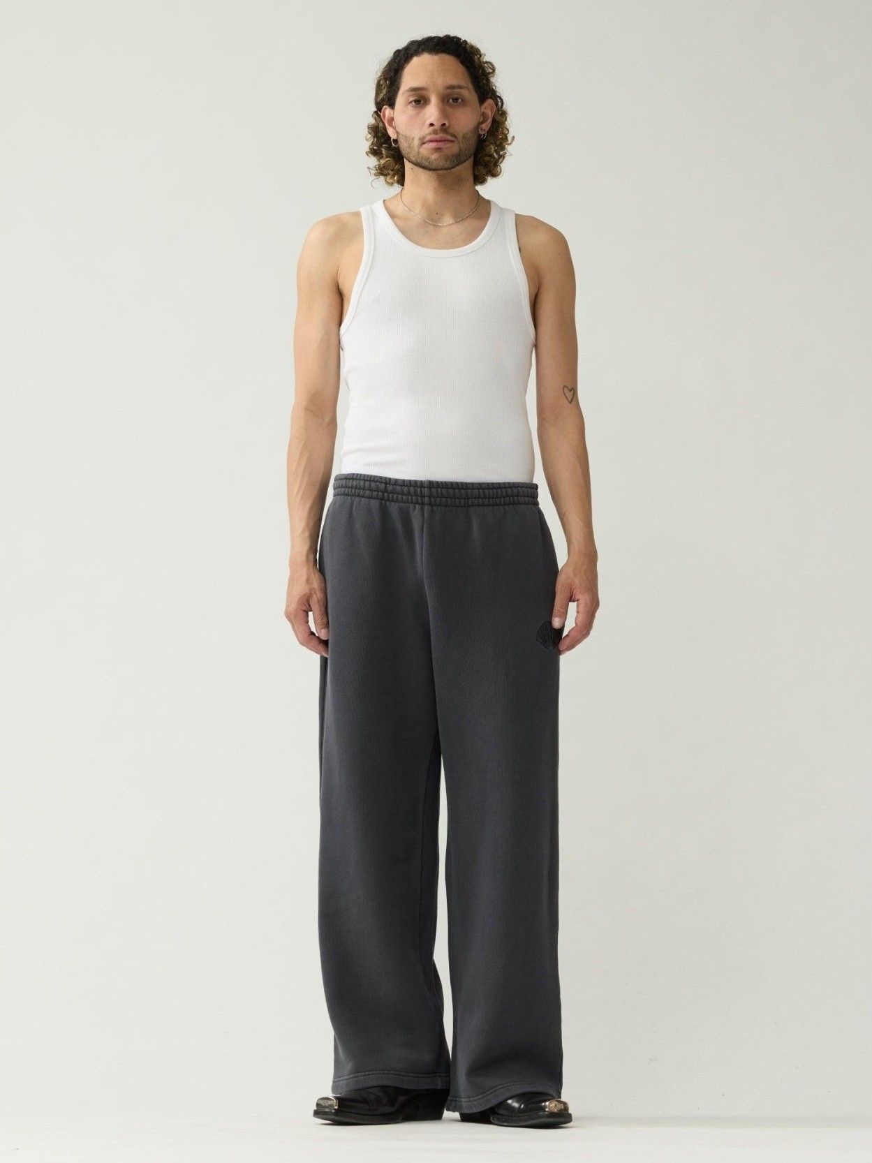 NEW AMSTERDAM SURF ASSOCIATION - BROEK - Grijs