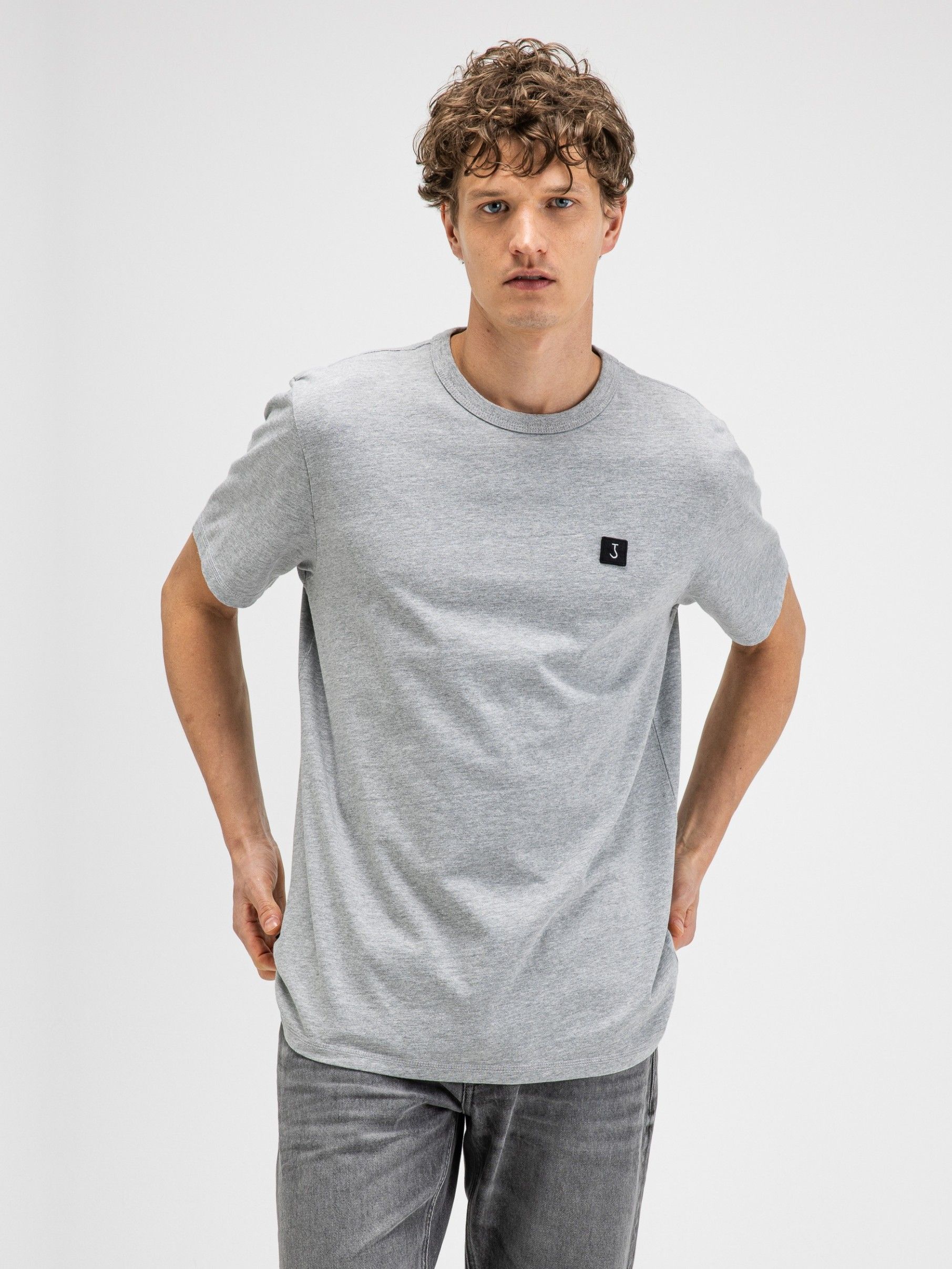 BUTCHER OF BLUE - TSHIRT - Grijs