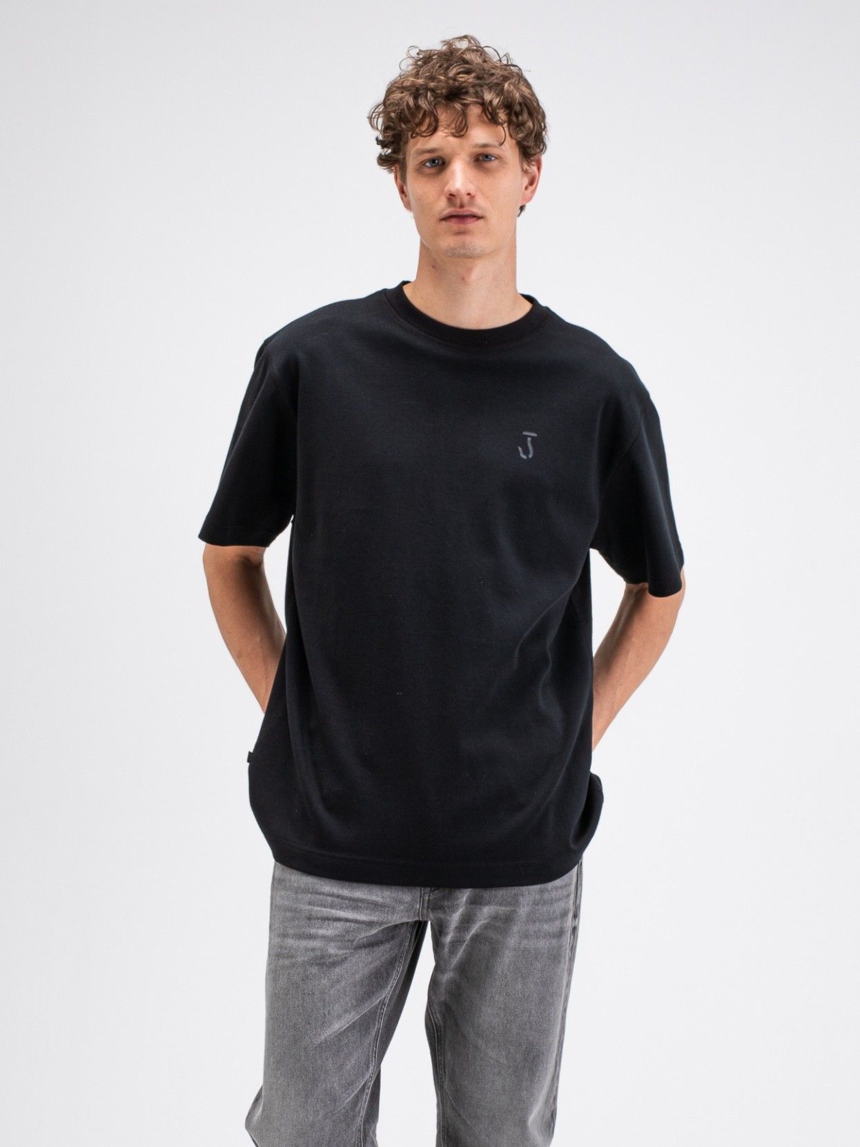 BUTCHER OF BLUE - TSHIRT - Zwart