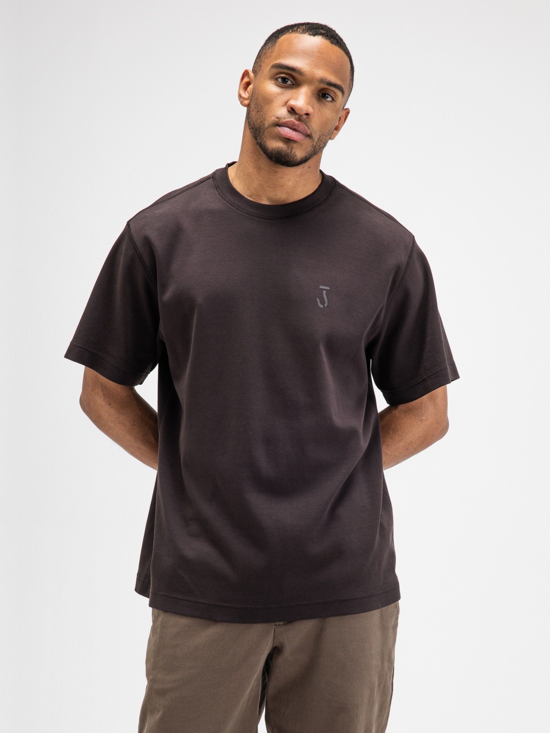 BUTCHER OF BLUE - TSHIRT - Bruin