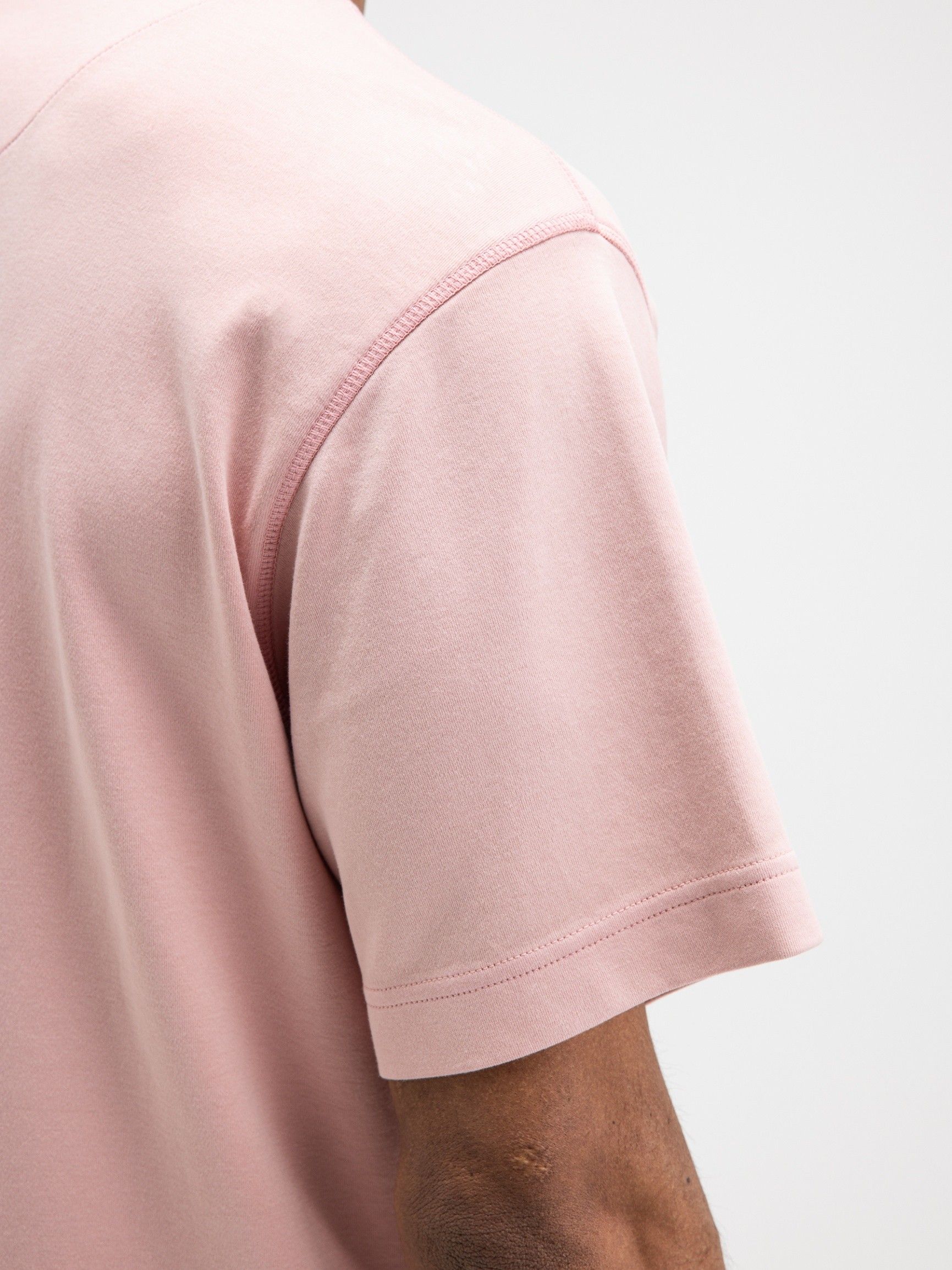 BUTCHER OF BLUE - TSHIRT - Roze
