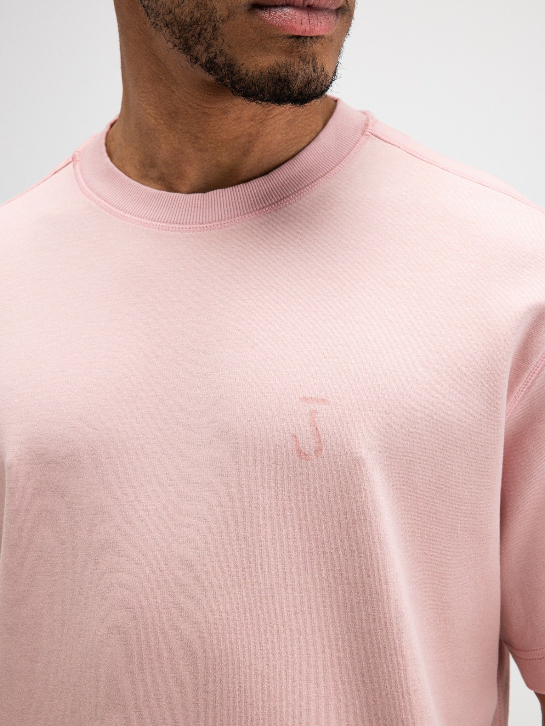 BUTCHER OF BLUE - TSHIRT - Roze