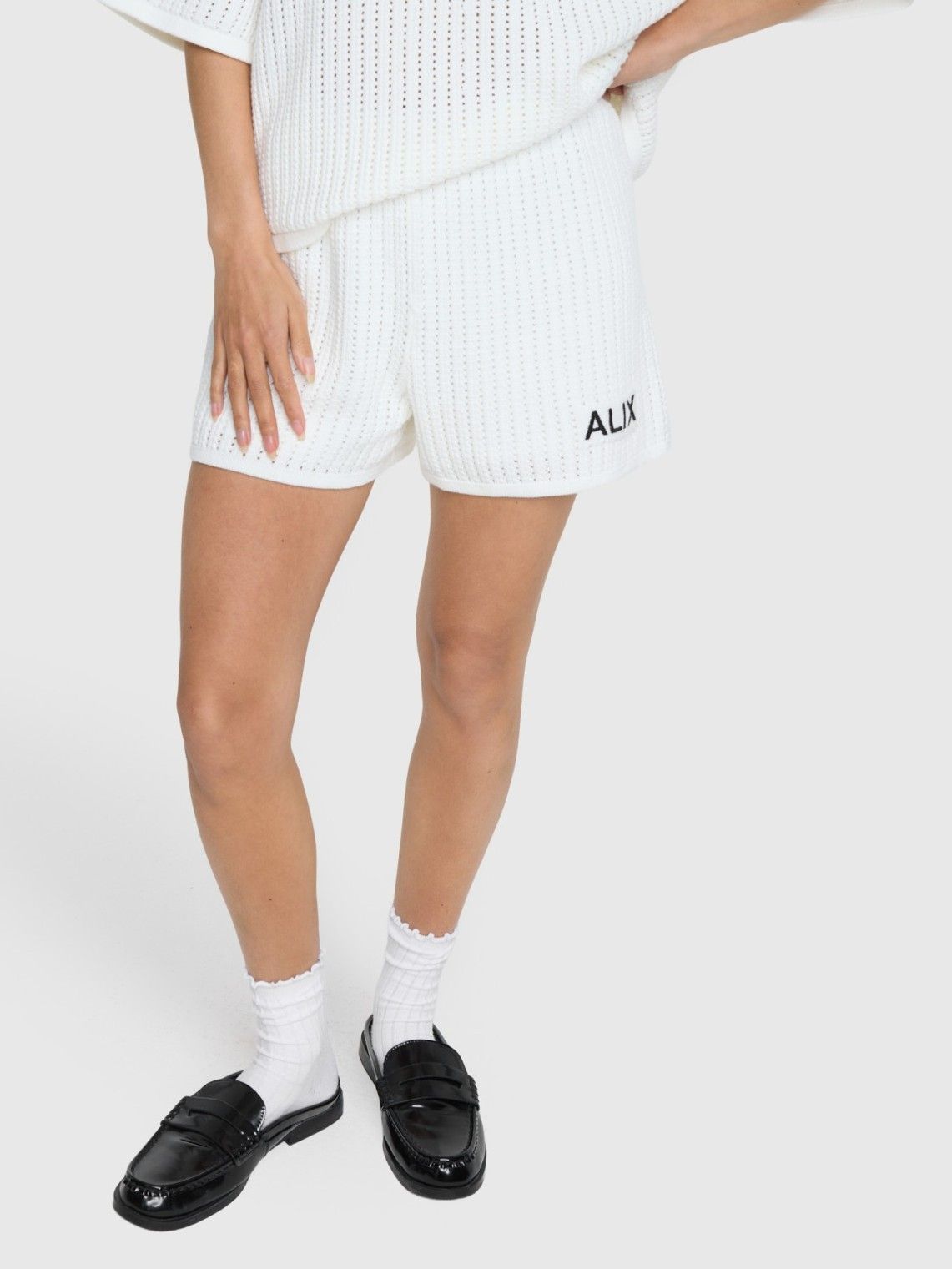 ALIX THE LABEL - SHORT - Off white