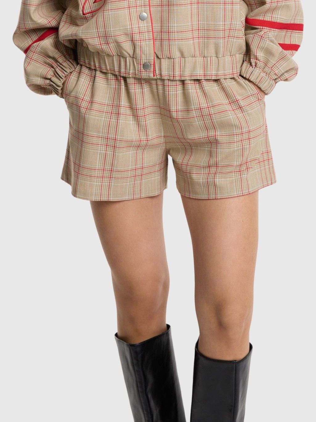 ALIX THE LABEL - SHORT - Beige