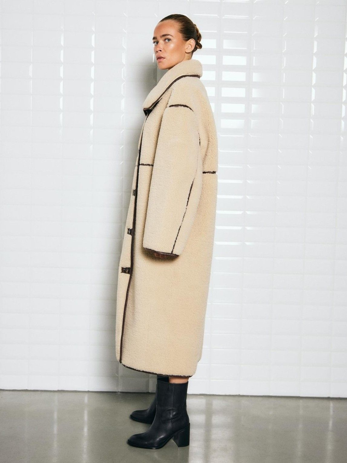 WITH BLACK - JAS - Beige