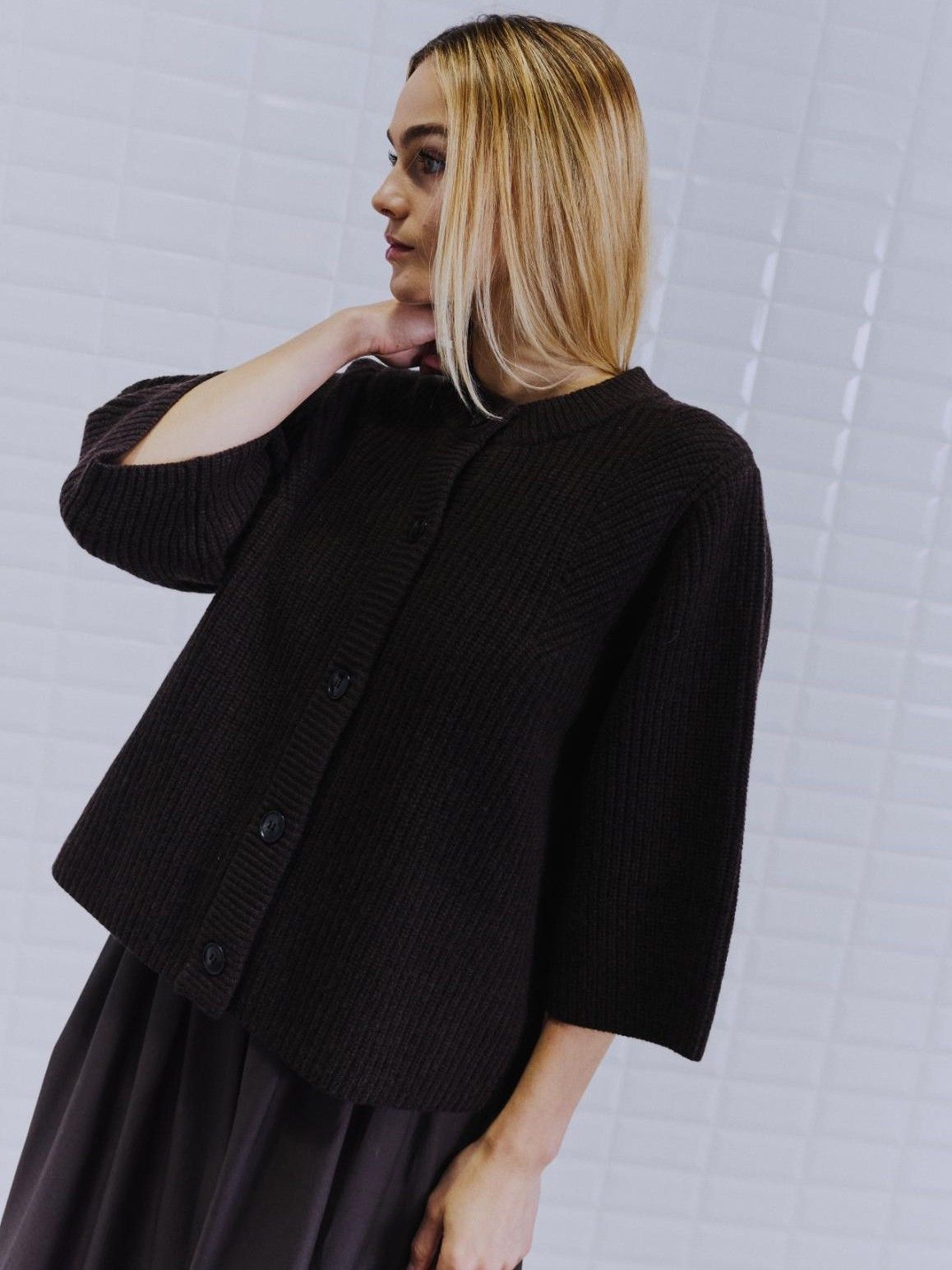 WITH BLACK - VEST - Bruin