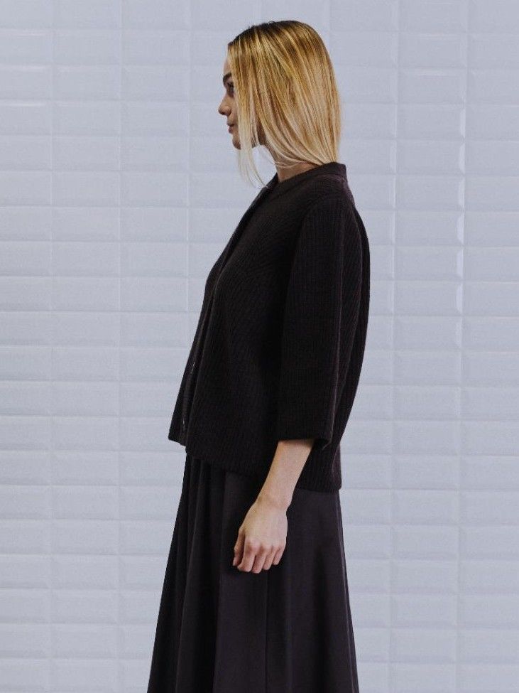 WITH BLACK - VEST - Bruin
