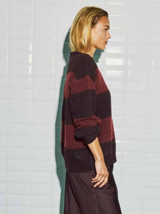 WITH BLACK - TRUI - Rood