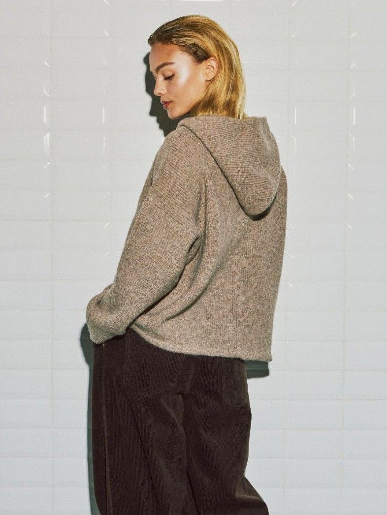 WITH BLACK - VEST - Beige