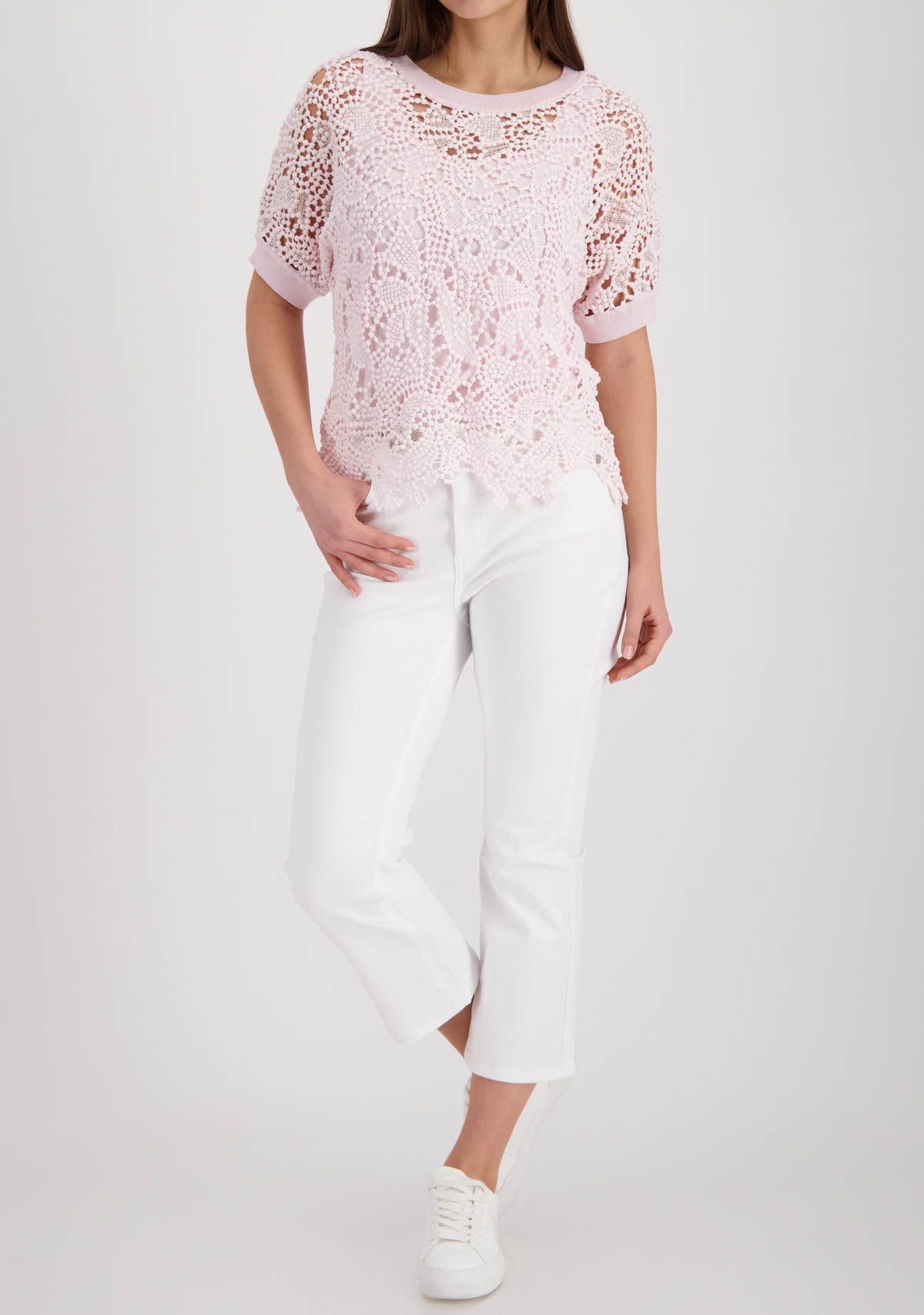 MONARI TRUI KORTE MOUW