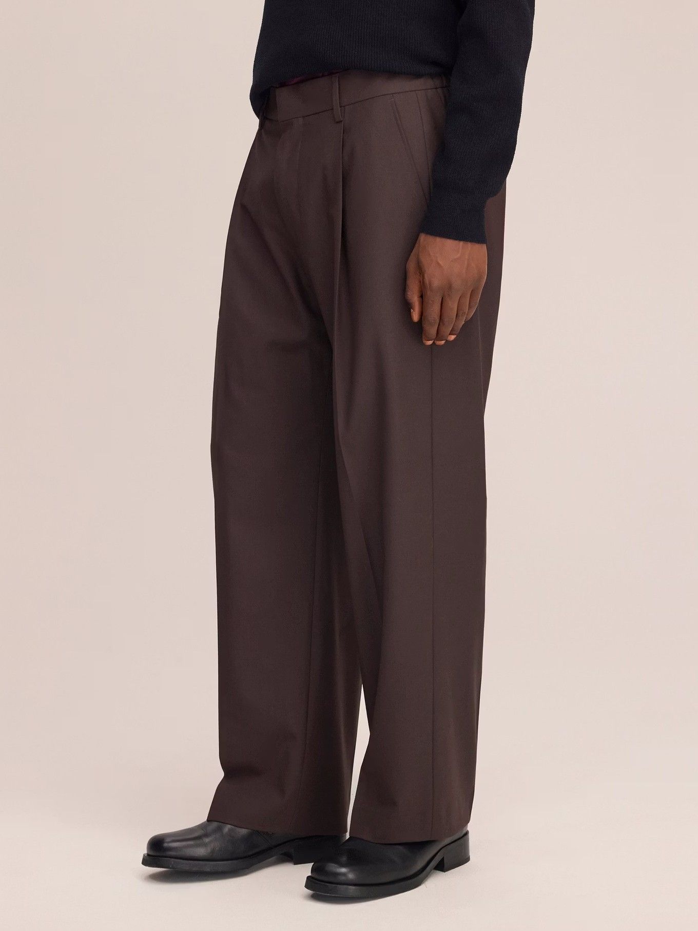 NN07 - BROEK - Bruin
