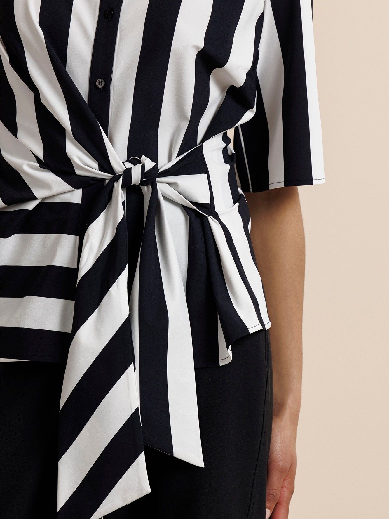 STUDIO ANNELOES - BLOUSE - Zwart