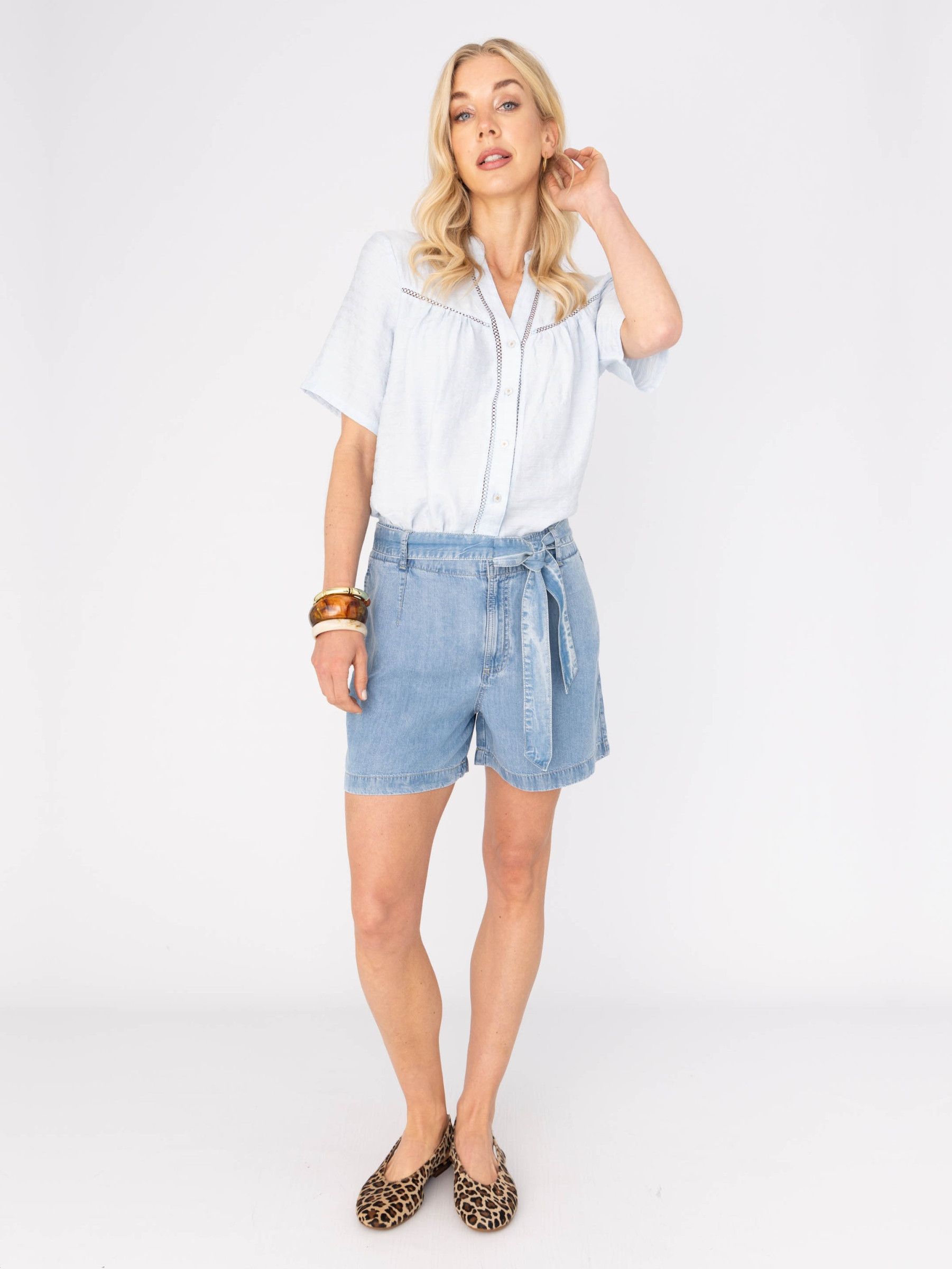 ANNA VAN TOOR SHORT