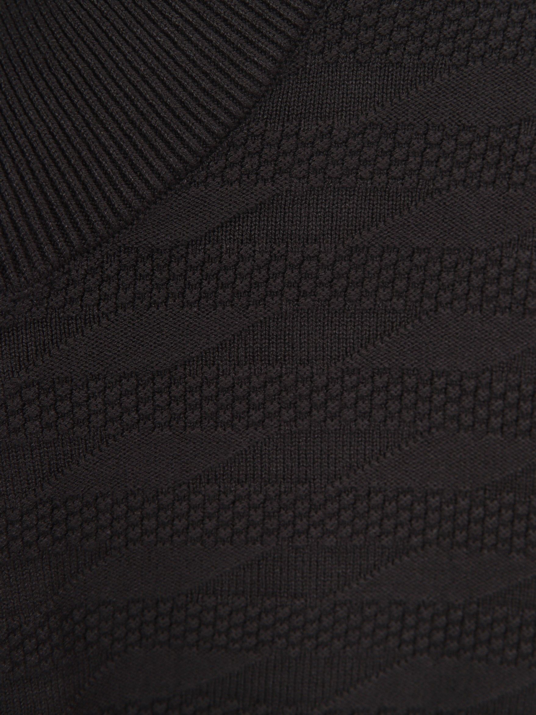 CAST IRON - TRUI - Zwart