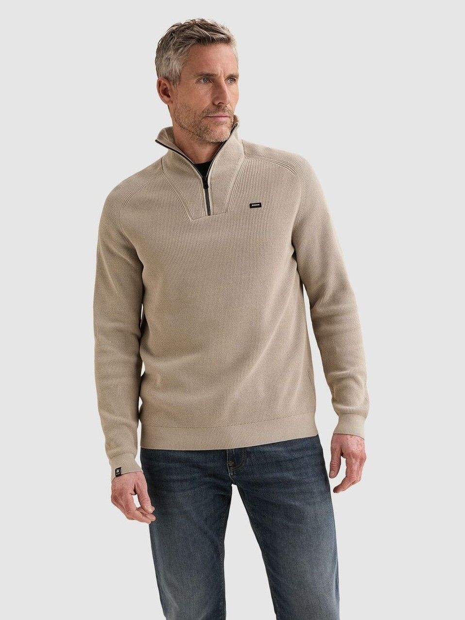 VANGUARD - TRUI - Beige