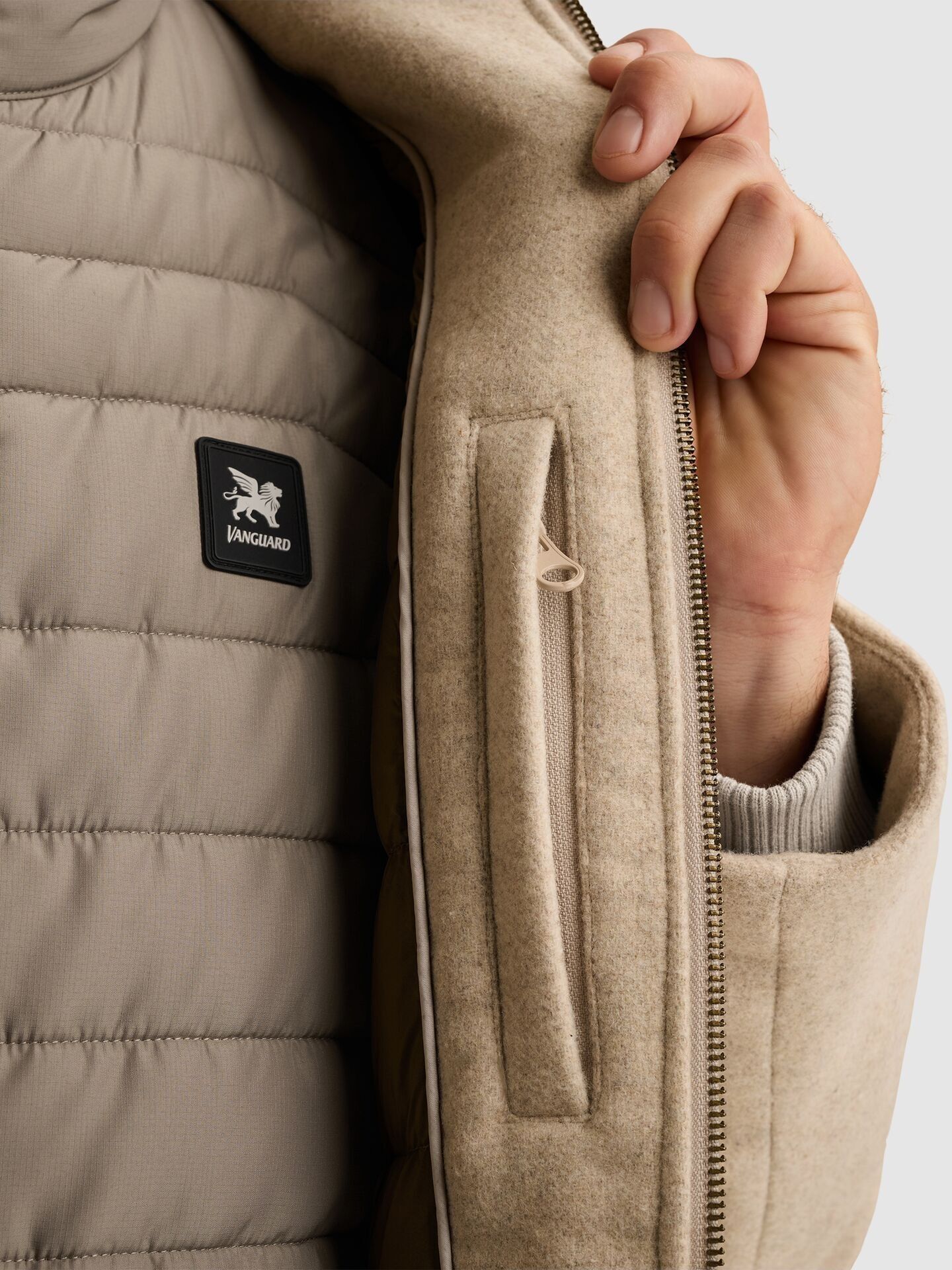 VANGUARD - JAS - Beige