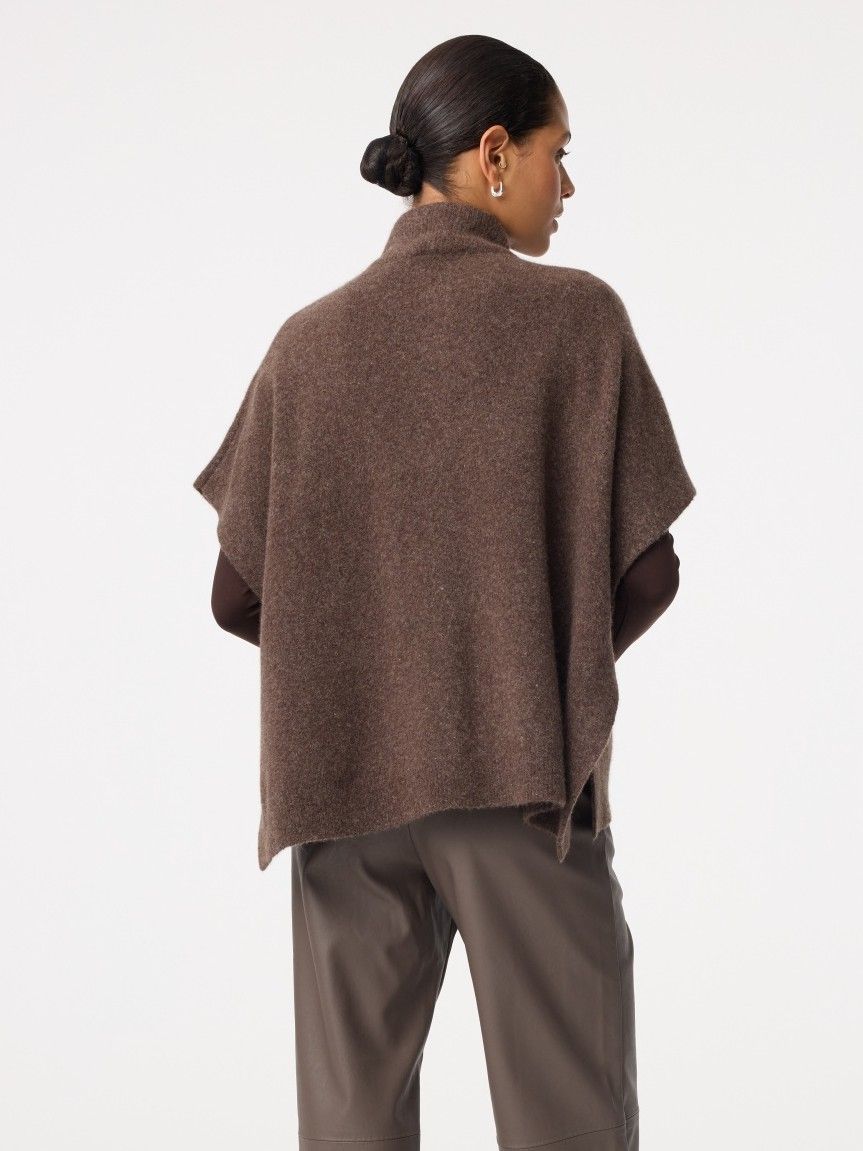KNIT-TED - TRUI - Bruin