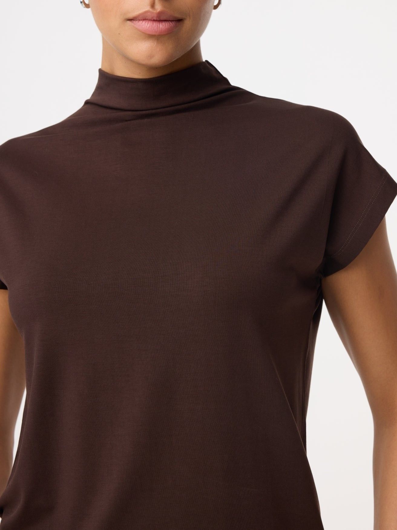 KNIT-TED - SHIRT - Bruin
