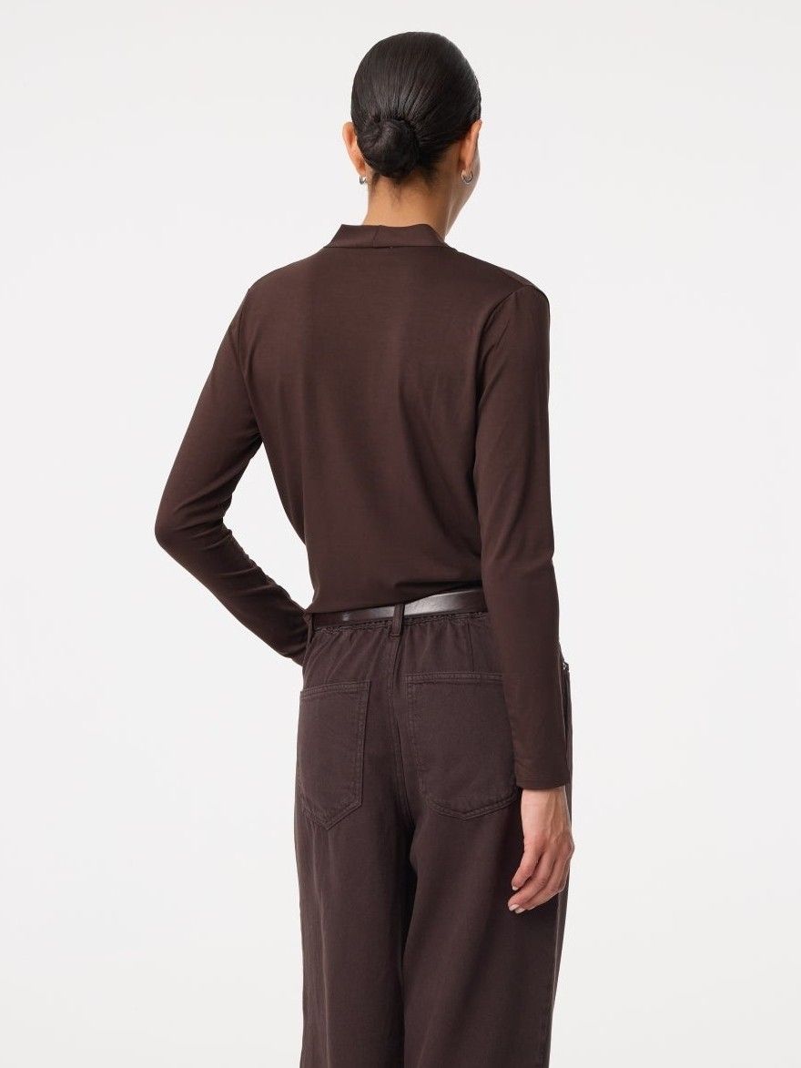 KNIT-TED - SHIRT - Bruin