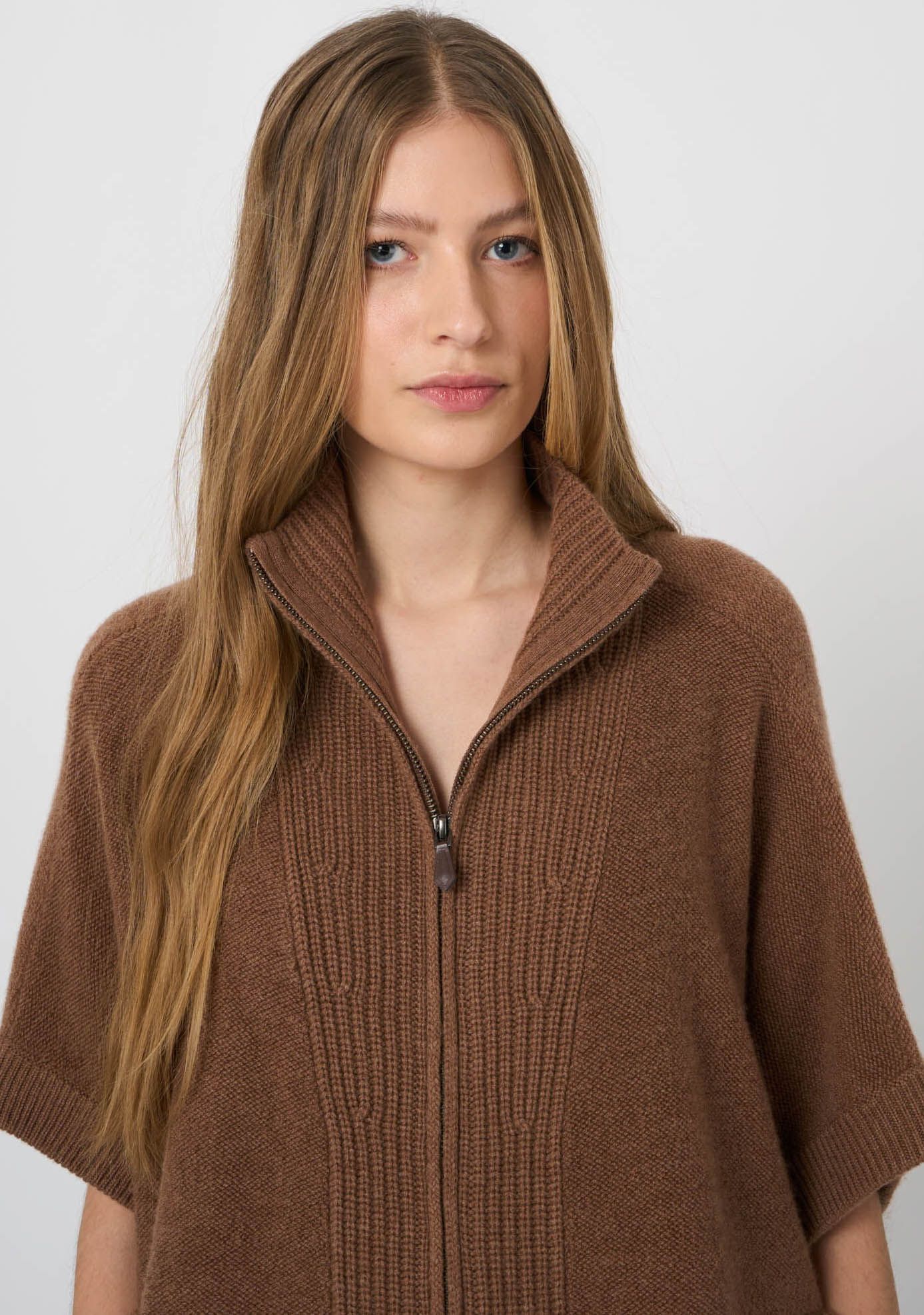 REPEAT - VEST - Bruin