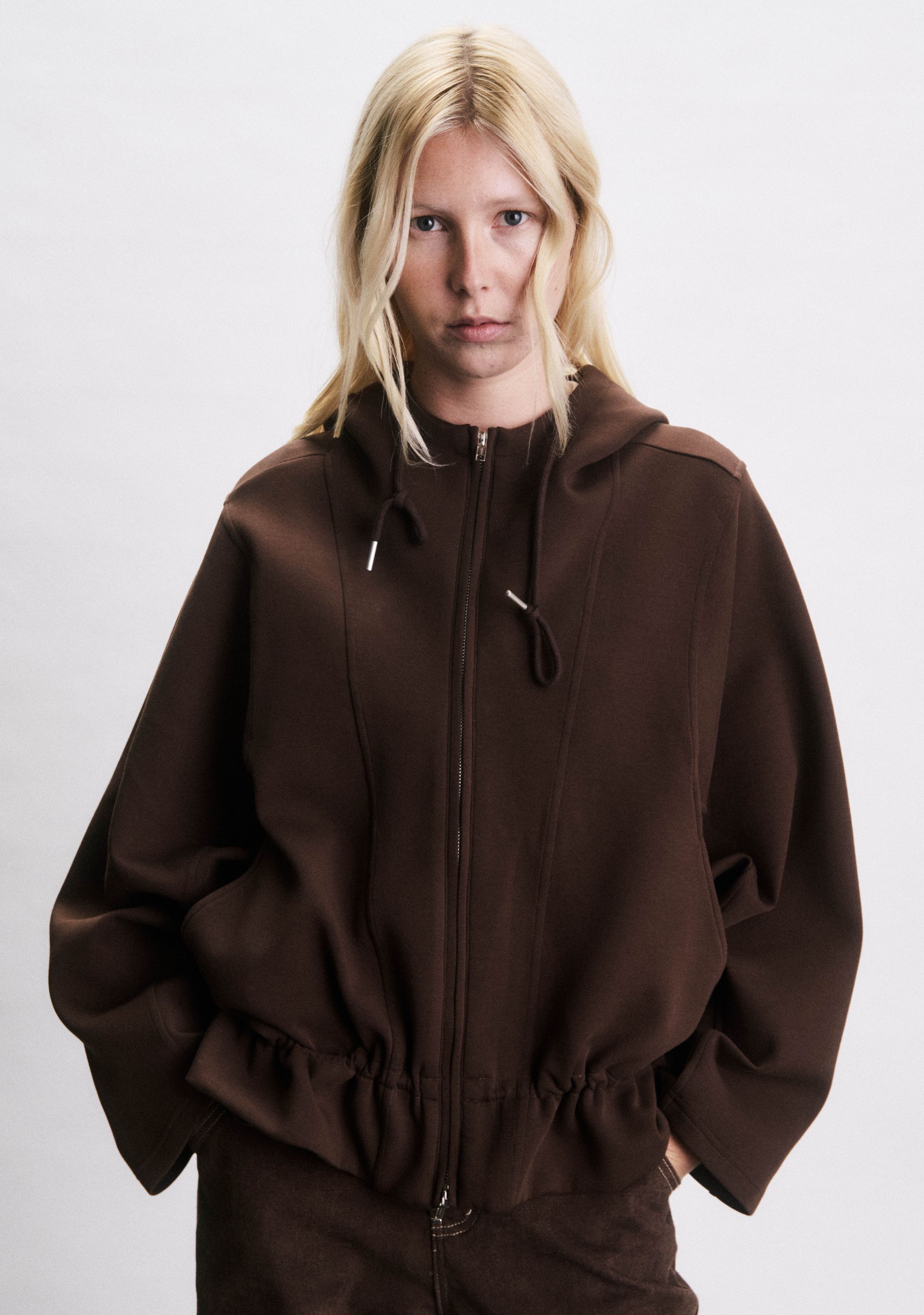 JIJI - VEST - Bruin