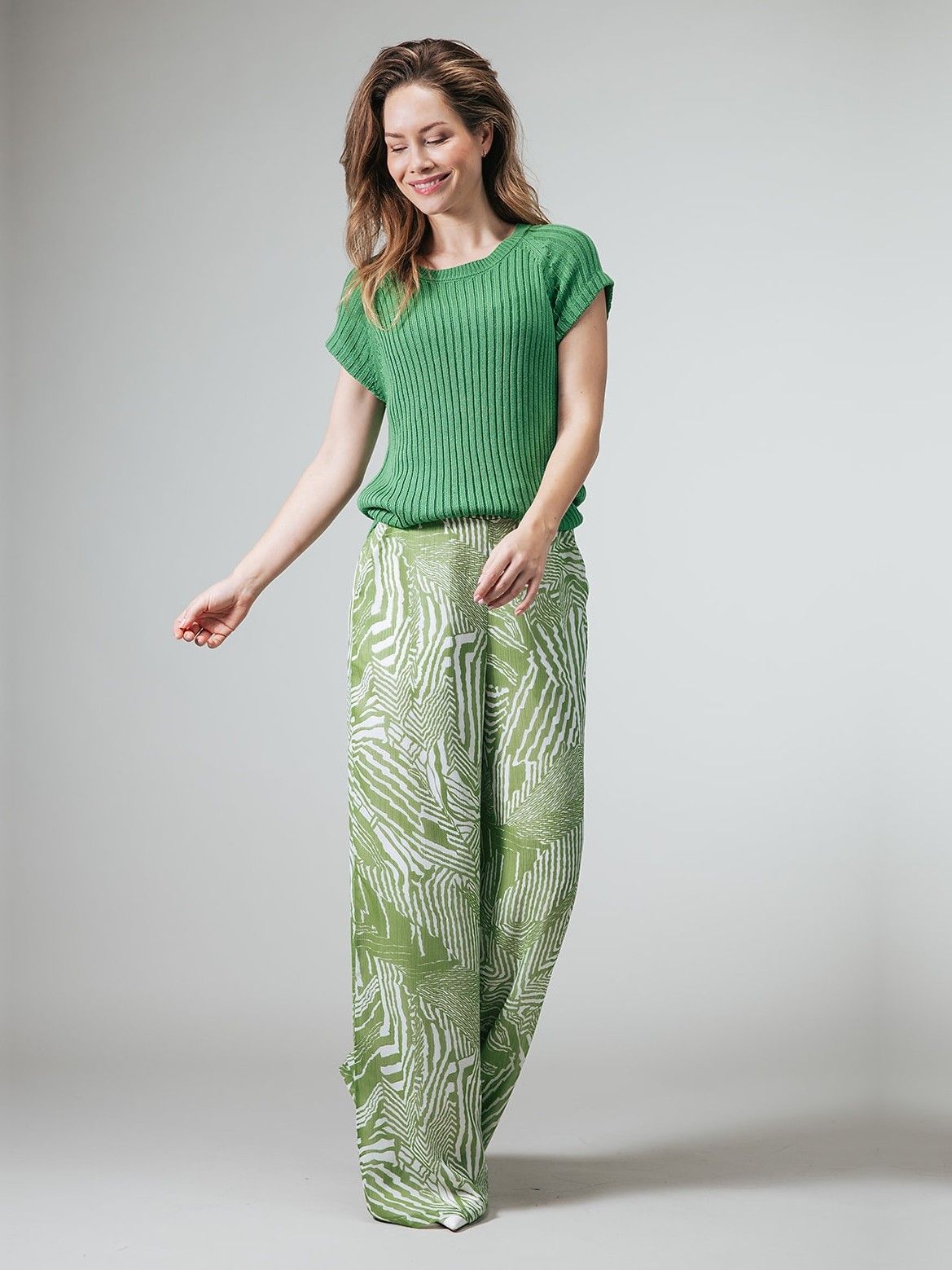 LABEL DOT - TRUI - Groen