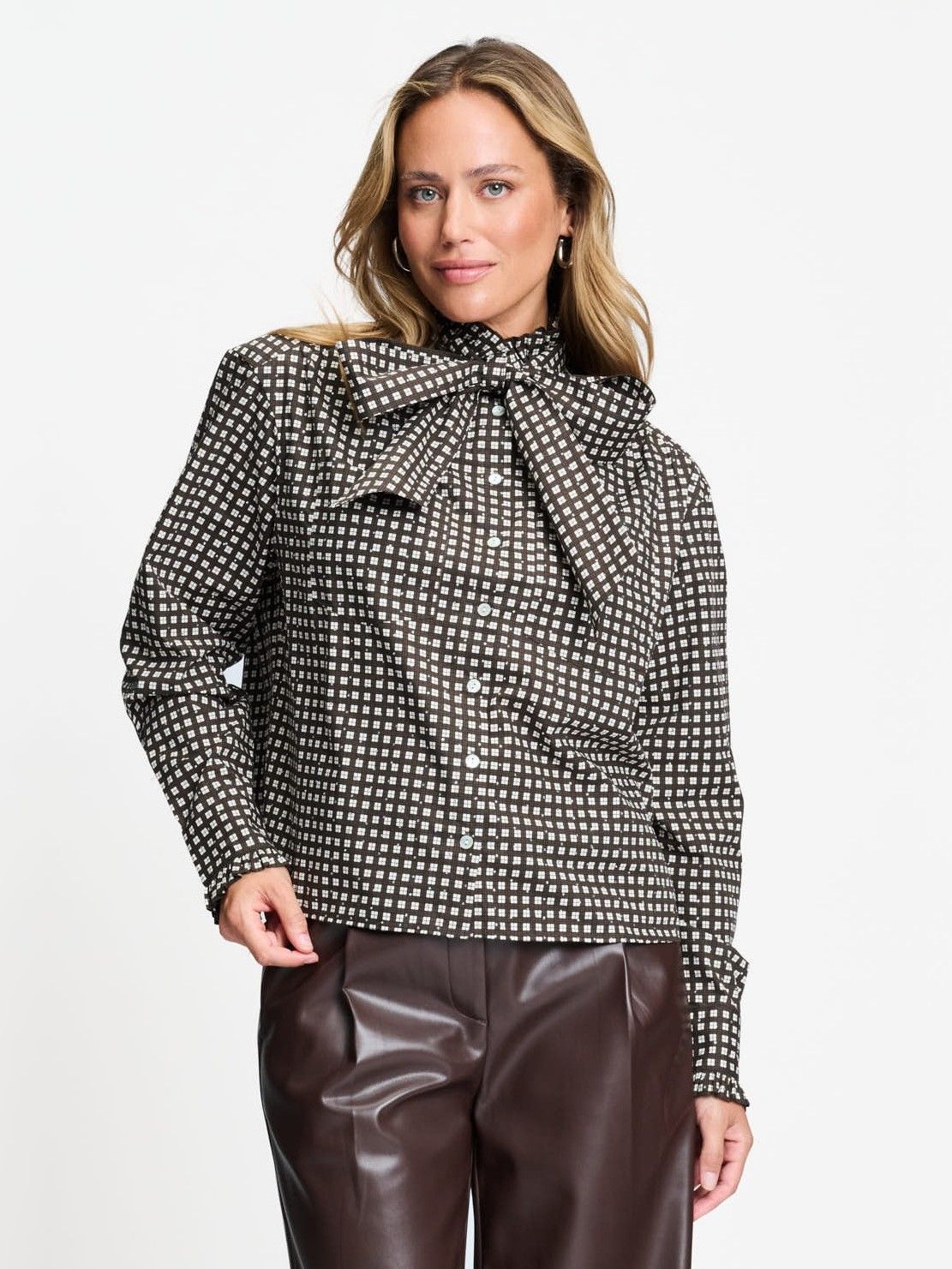 POM AMSTERDAM - BLOUSE - Bruin