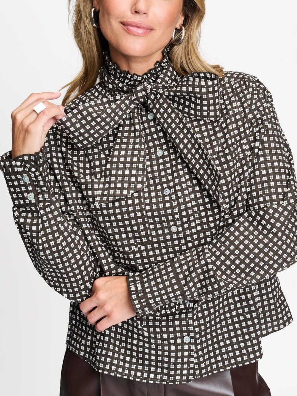 POM AMSTERDAM - BLOUSE - Bruin