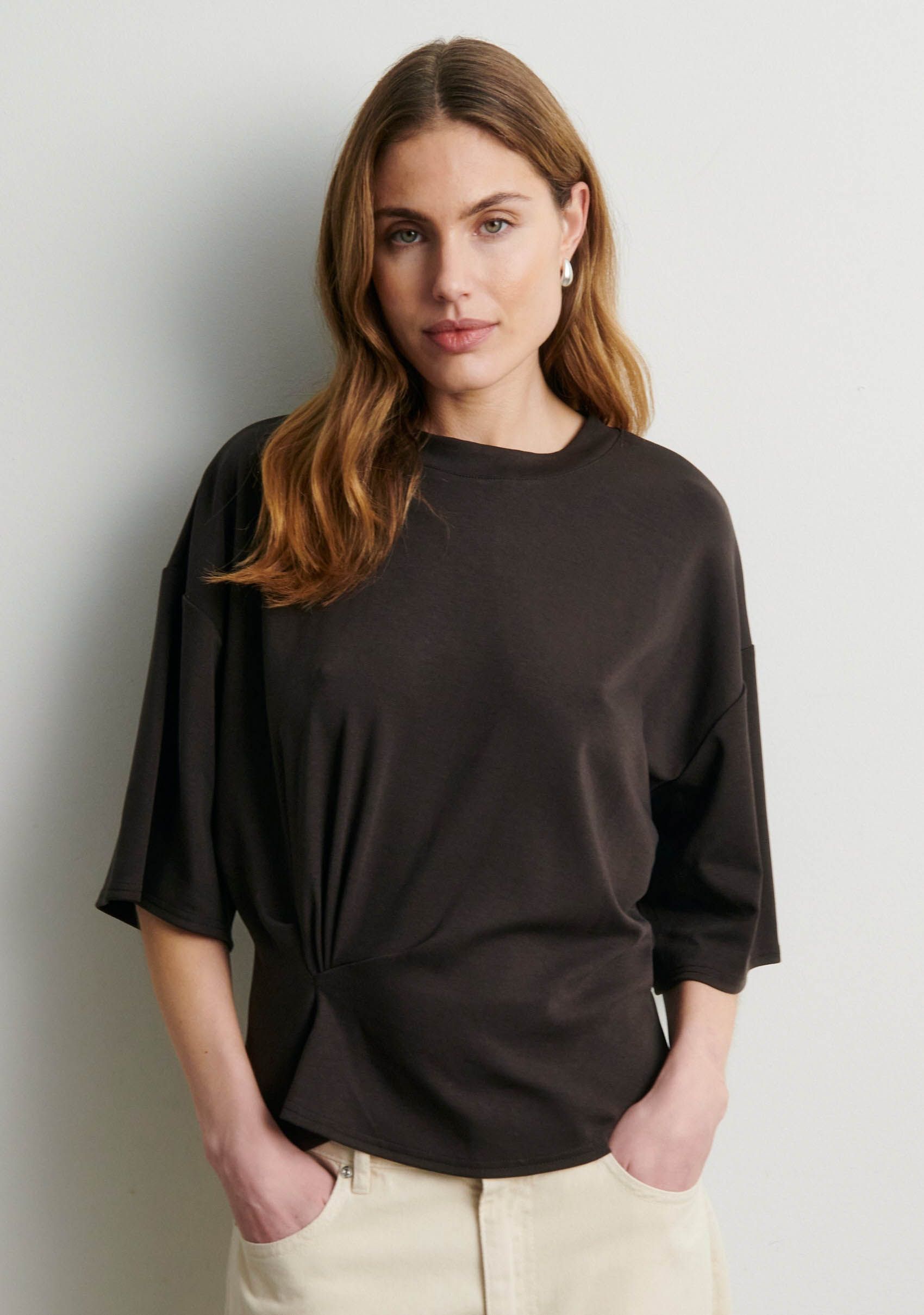 SECOND FEMALE - SHIRT - Bruin